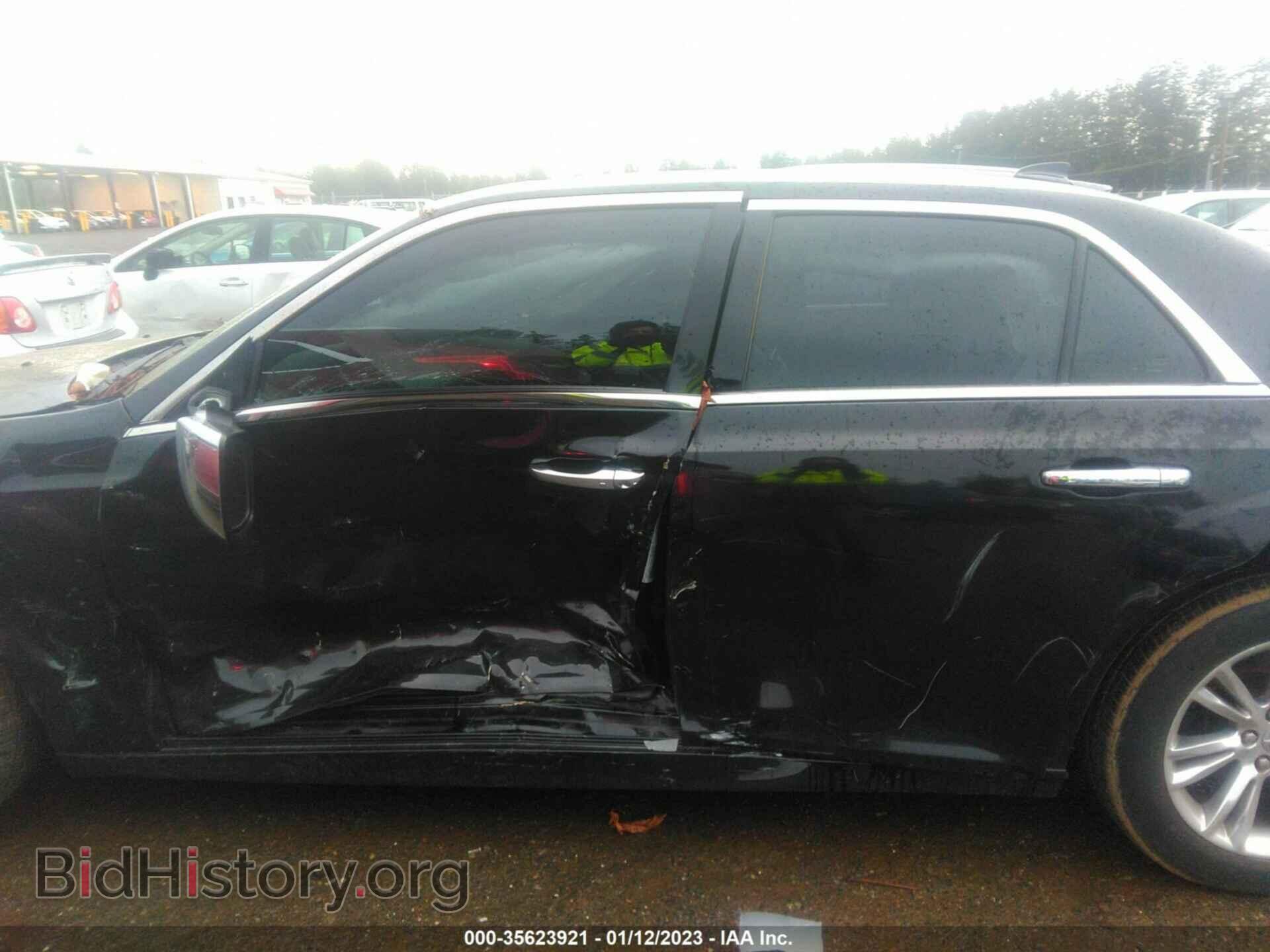 2017 CHRYSLER 300 - VIN: 2C3CCAEG3HH570974 - Фото 6