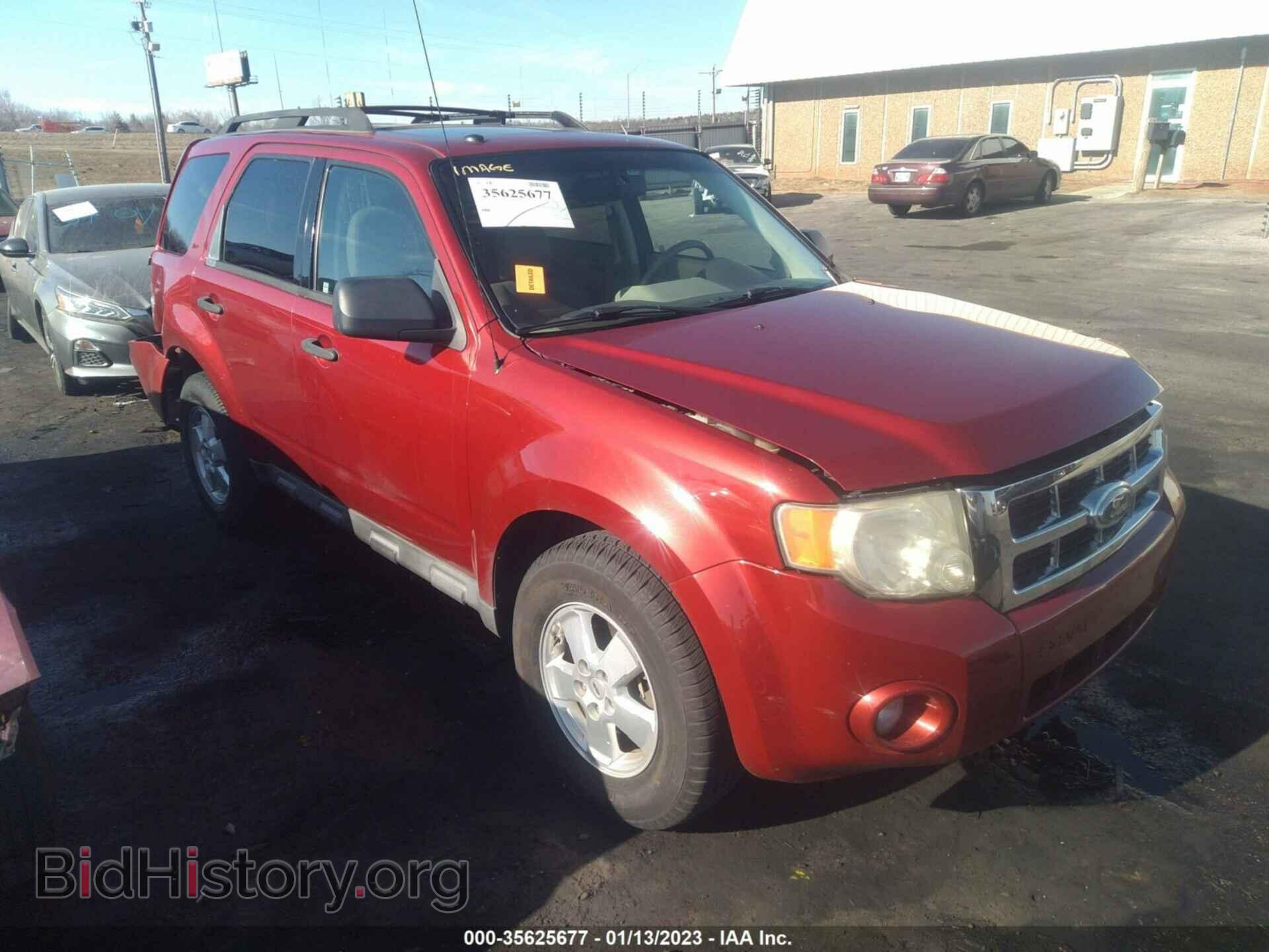 Фотография 1FMCU0DG5CKB53115 - FORD ESCAPE 2012