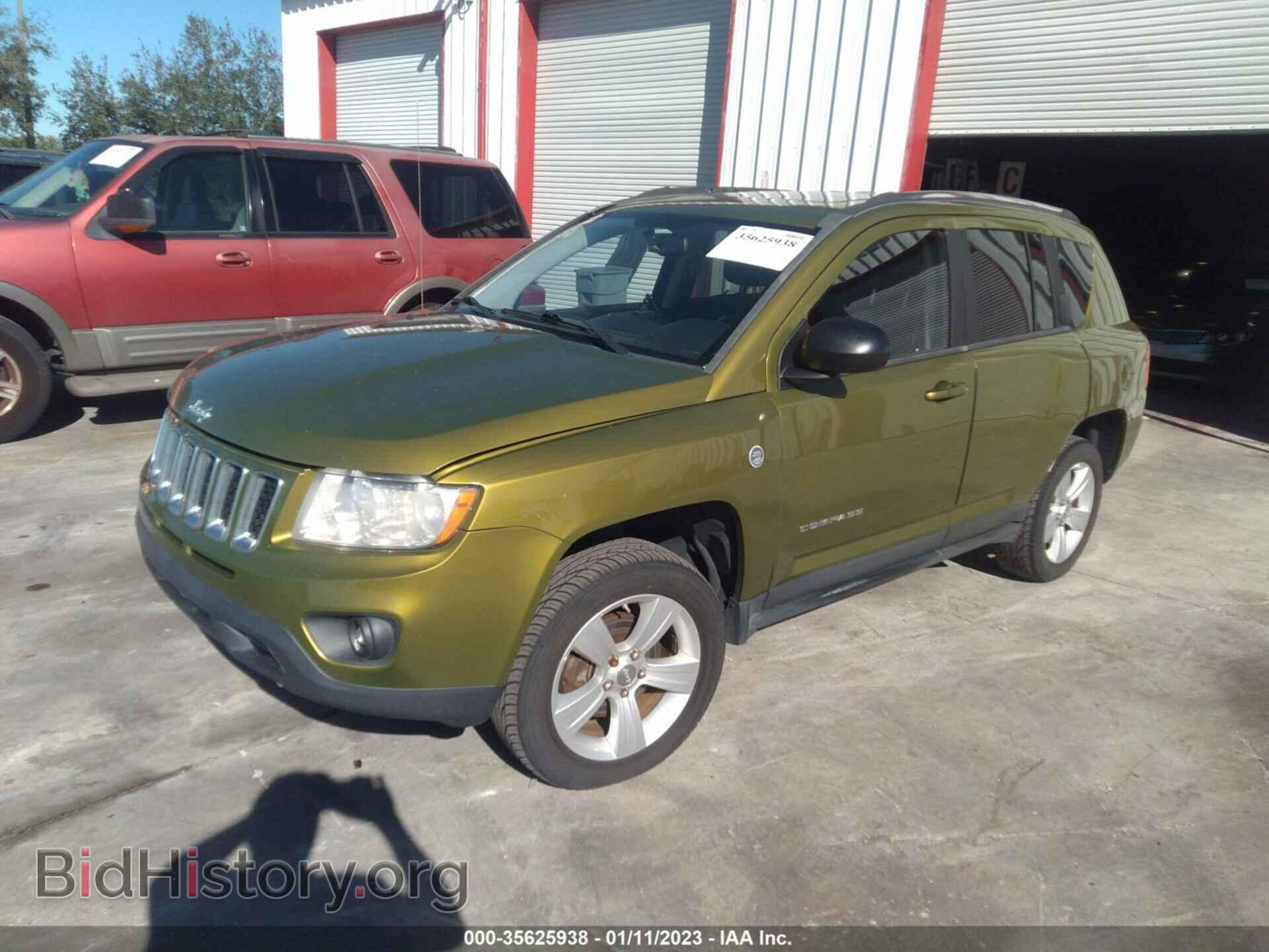 2012 JEEP COMPASS - VIN: 1C4NJDEB7CD608440 - Фото 2
