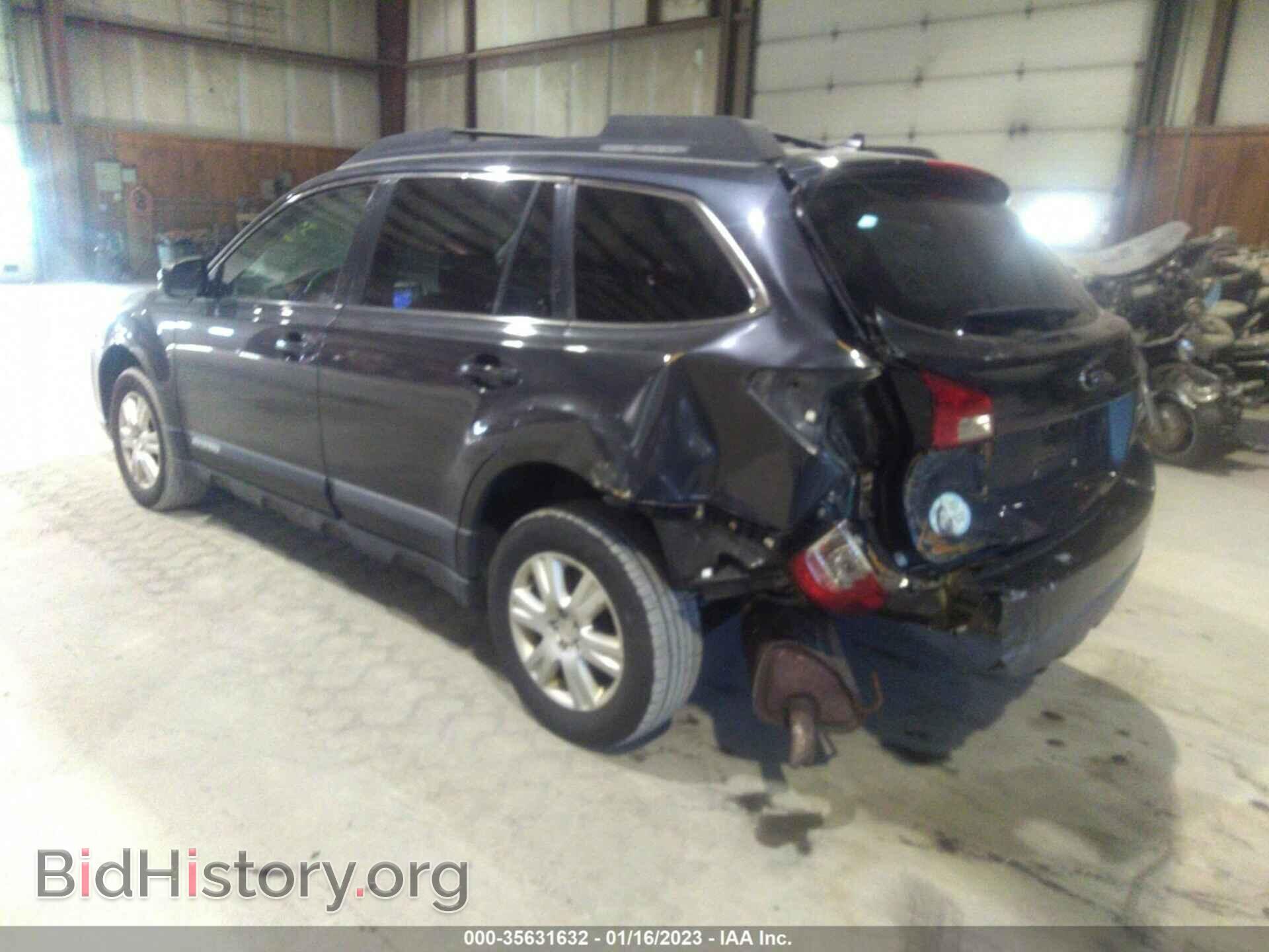 2011 SUBARU OUTBACK - VIN: 4S4BRBLC8B3415824 - Фото 3