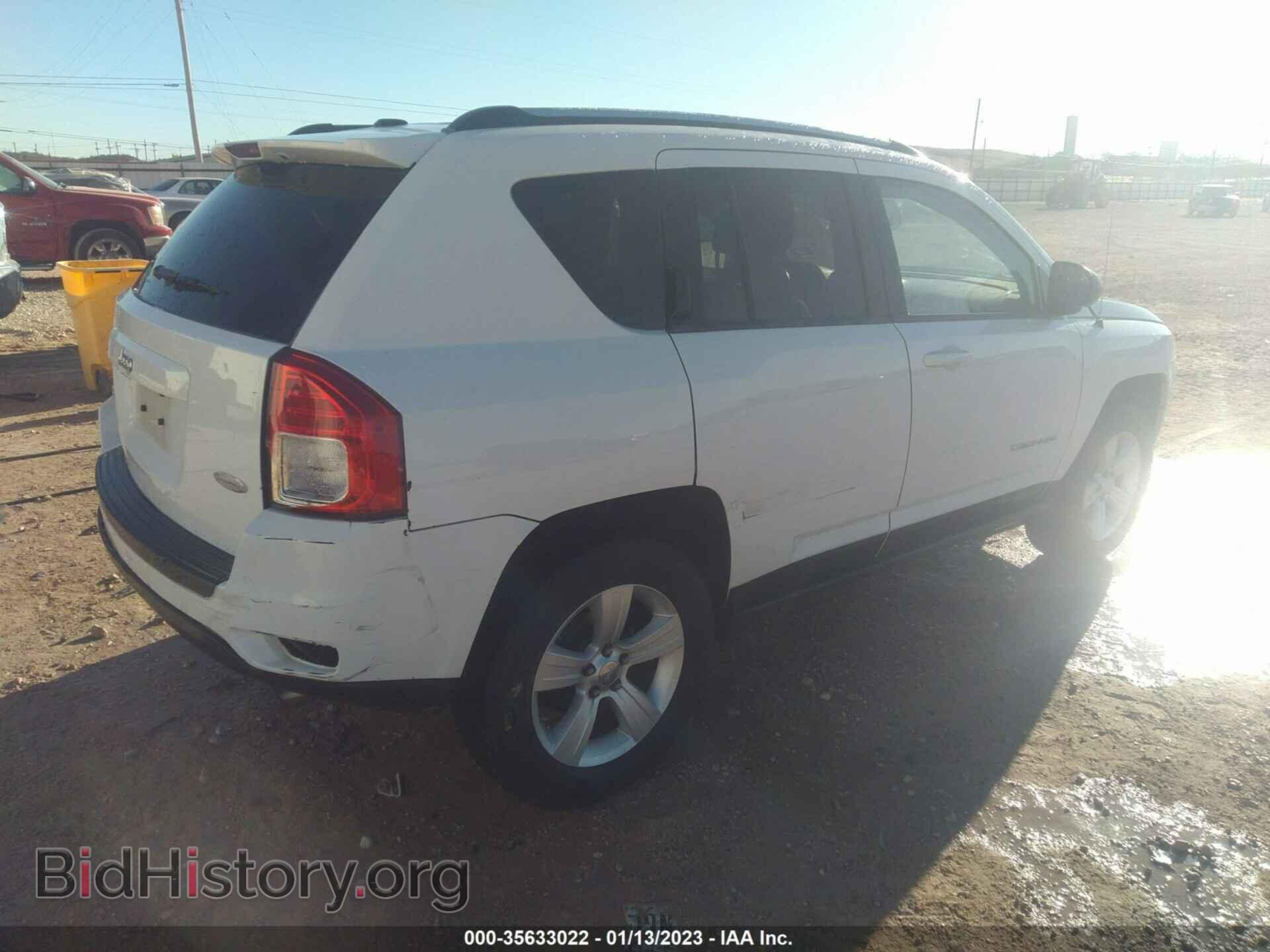 2012 JEEP COMPASS - VIN: 1C4NJDEB5CD621638 - Photo 4
