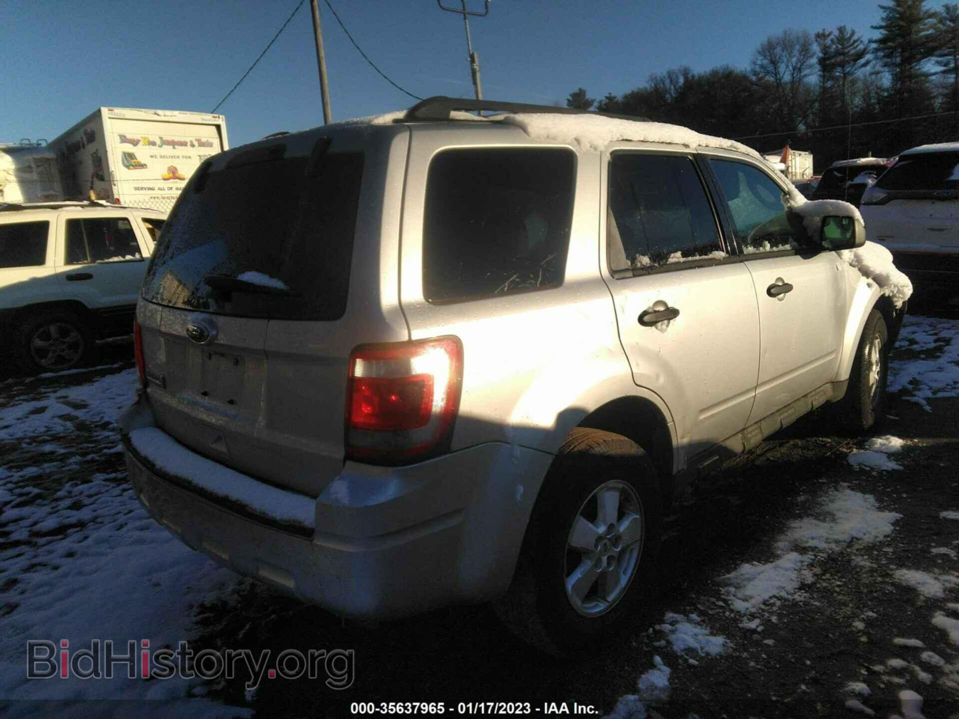 2010 FORD ESCAPE - VIN: 1FMCU9C74AKD12676 - Фото 4