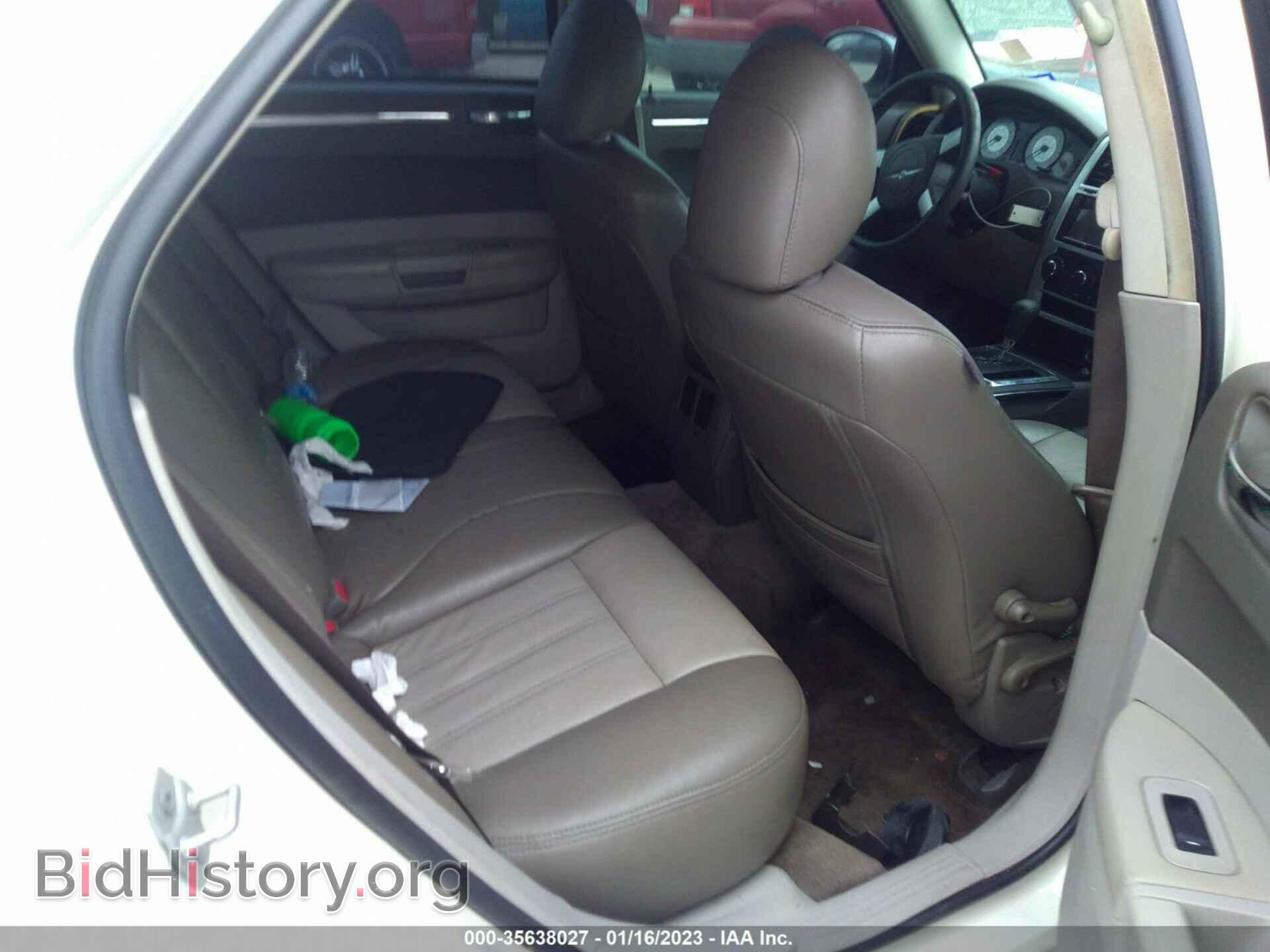 2010 CHRYSLER 300 - VIN: 2C3CA4CD8AH329739 - Фото 8