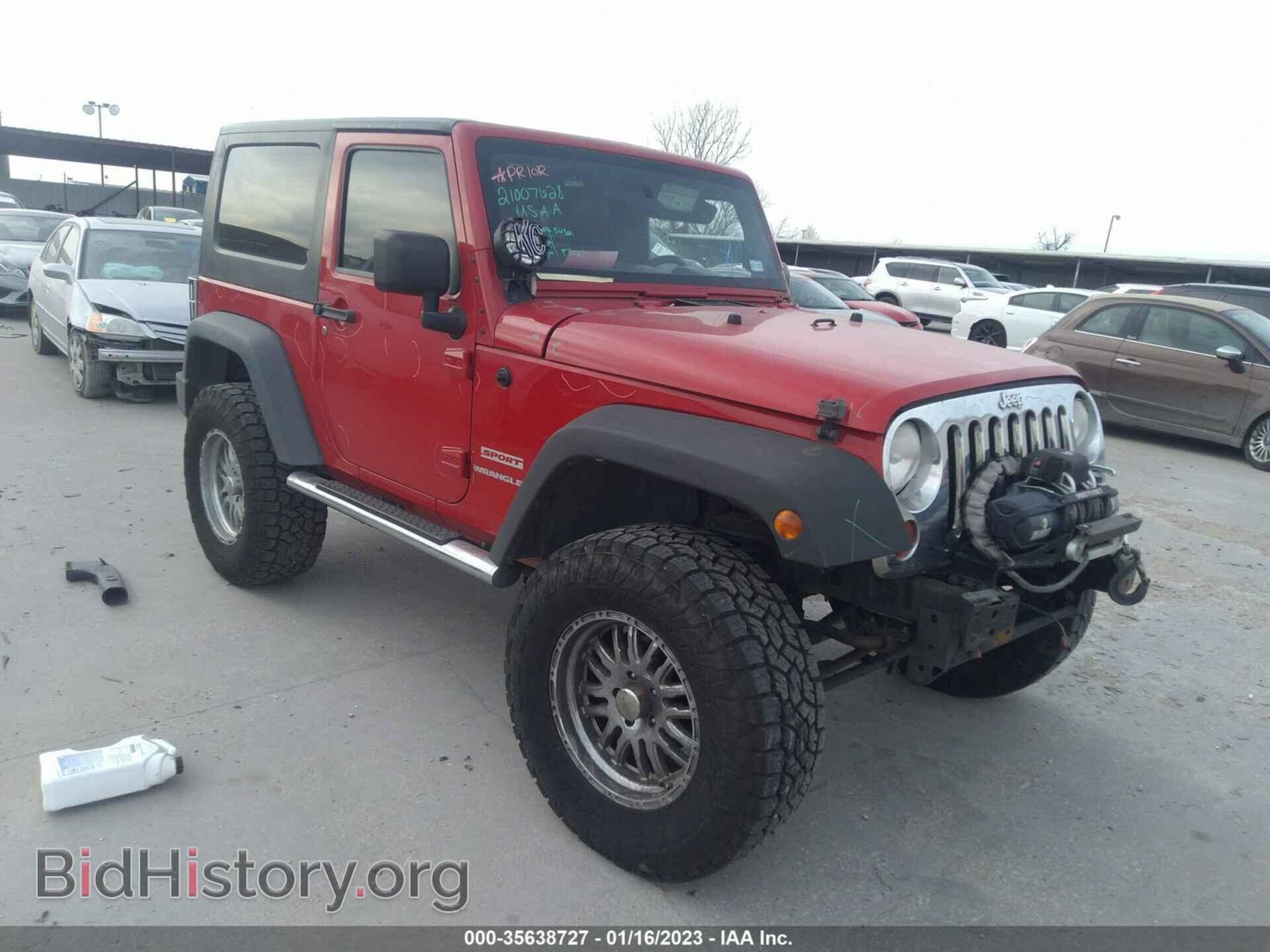 Photo 1J4AA2D19AL146116 - JEEP WRANGLER 2010
