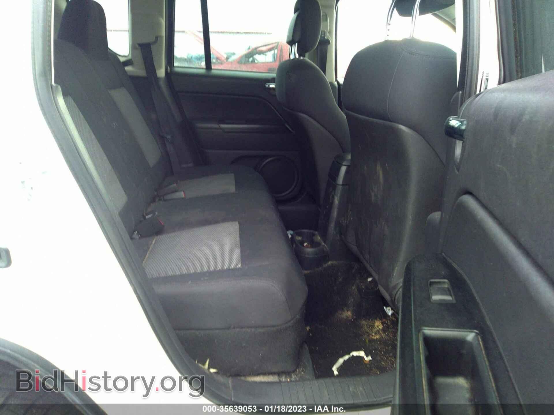 2010 JEEP COMPASS - VIN: 1J4NT4FB7AD558400 - Фото 8