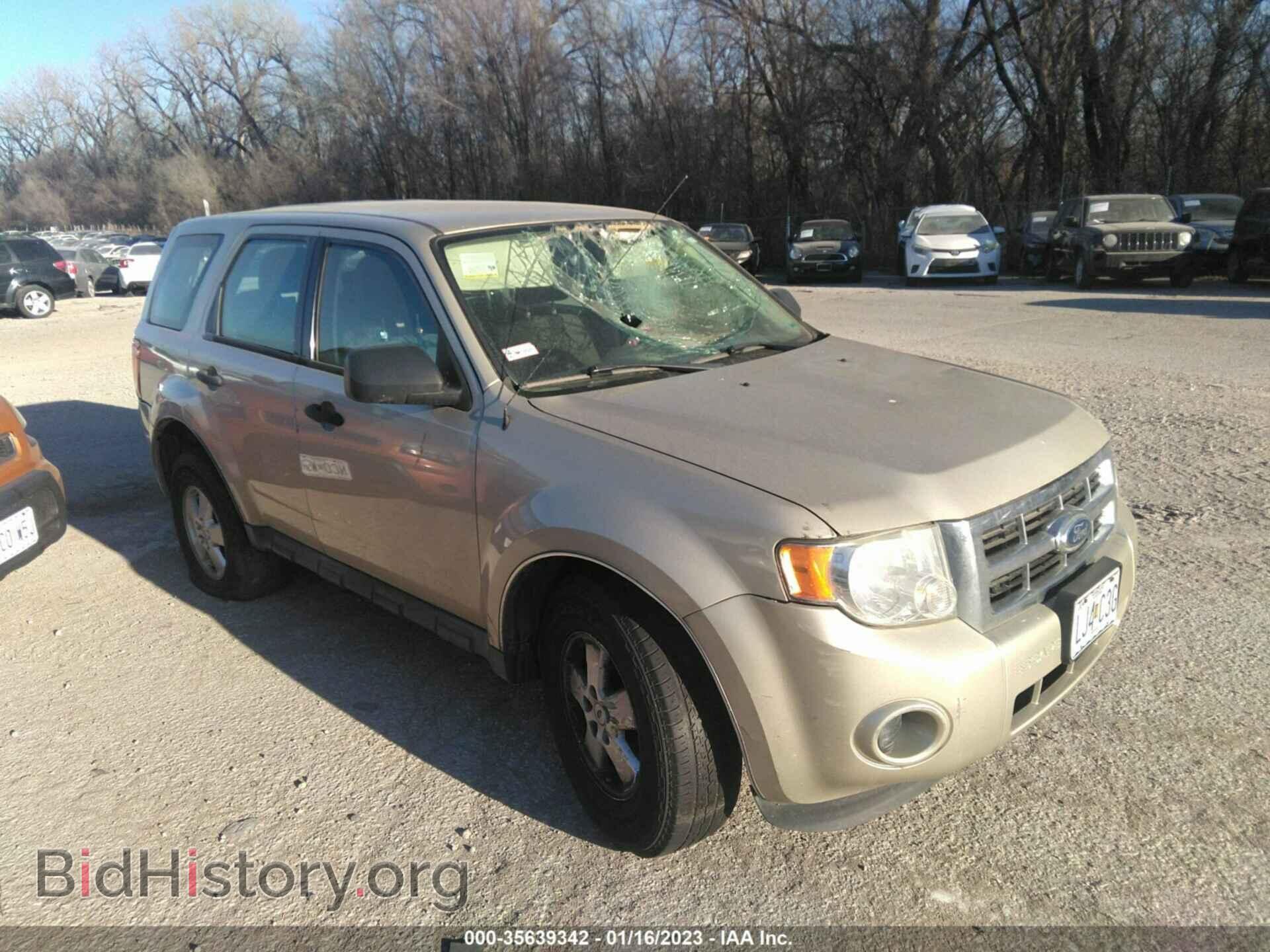 Photo 1FMCU9C77BKC66858 - FORD ESCAPE 2011