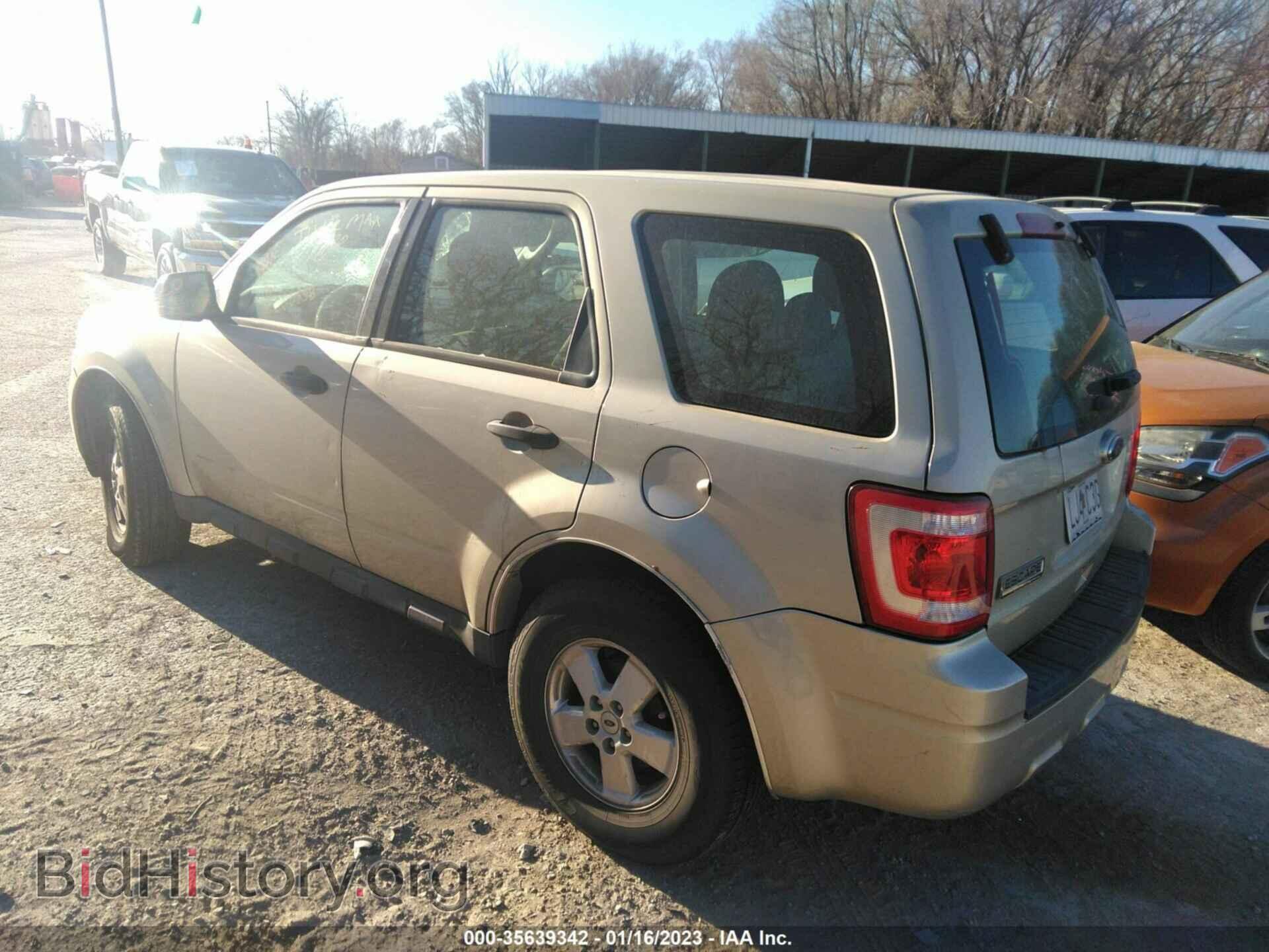2011 FORD ESCAPE - VIN: 1FMCU9C77BKC66858 - Фото 3