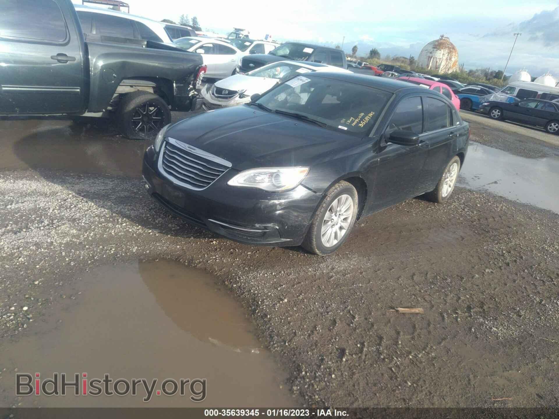 2014 CHRYSLER 200 - VIN: 1C3CCBAB6EN212254 - Фото 2