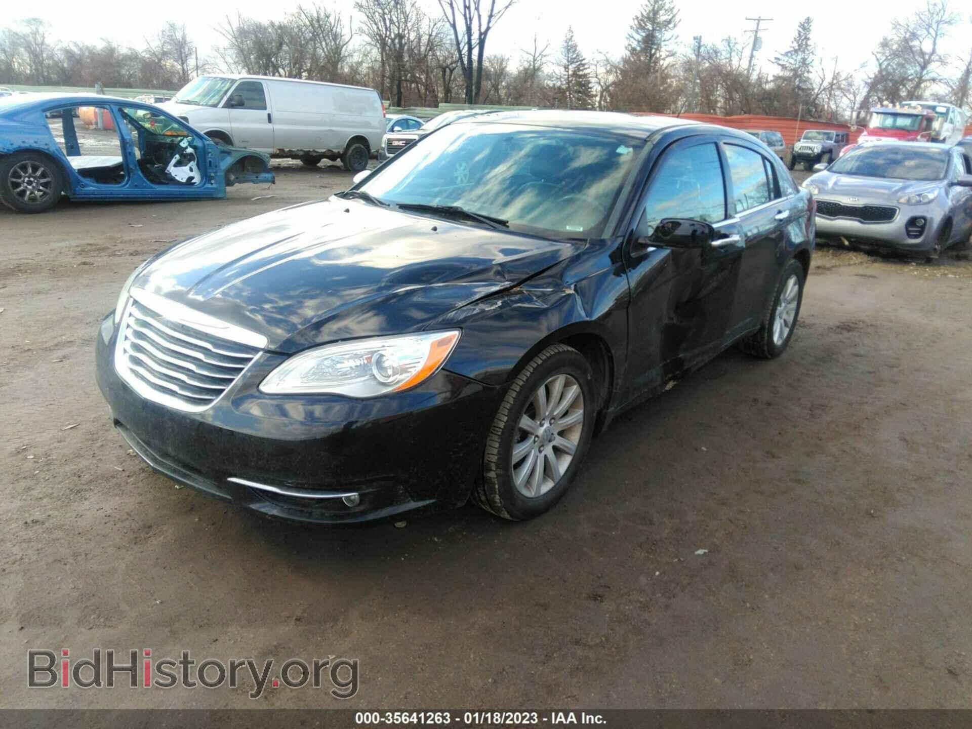 2014 CHRYSLER 200 - VIN: 1C3CCBCG2EN135987 - Фото 2