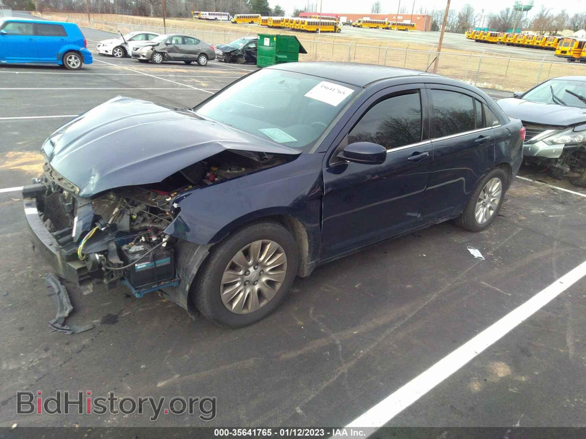 2014 CHRYSLER 200 - VIN: 1C3CCBAB4EN142270 - Фото 2