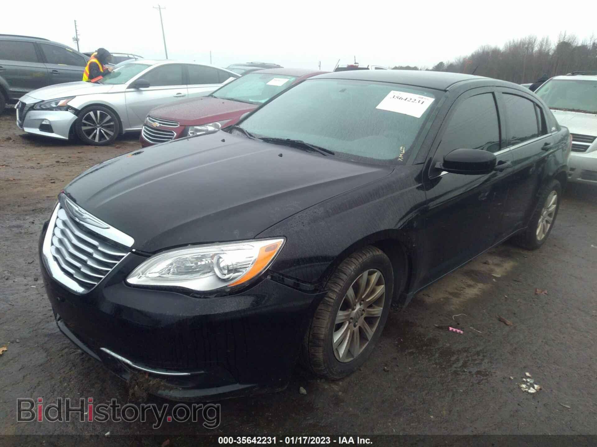 2013 CHRYSLER 200 - VIN: 1C3CCBBB7DN762530 - Фото 2