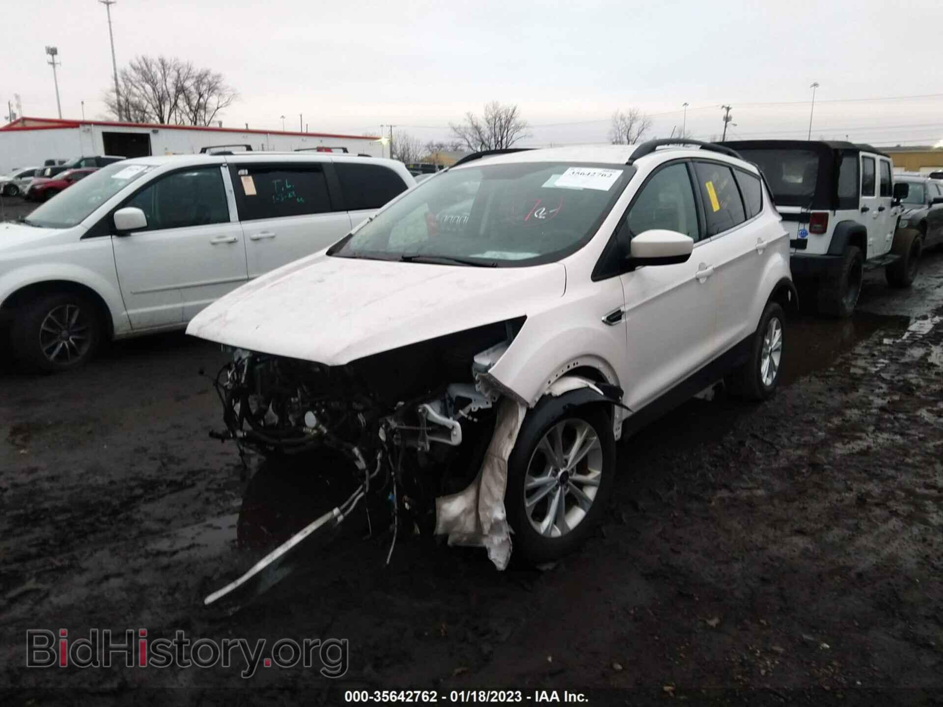 2018 FORD ESCAPE - VIN: 1FMCU9GD0JUD35201 - Фото 2
