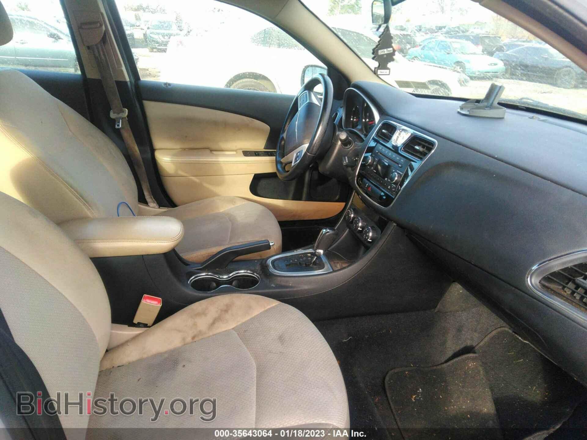 2011 CHRYSLER 200 - VIN: 1C3BC1FG9BN525742 - Фото 5