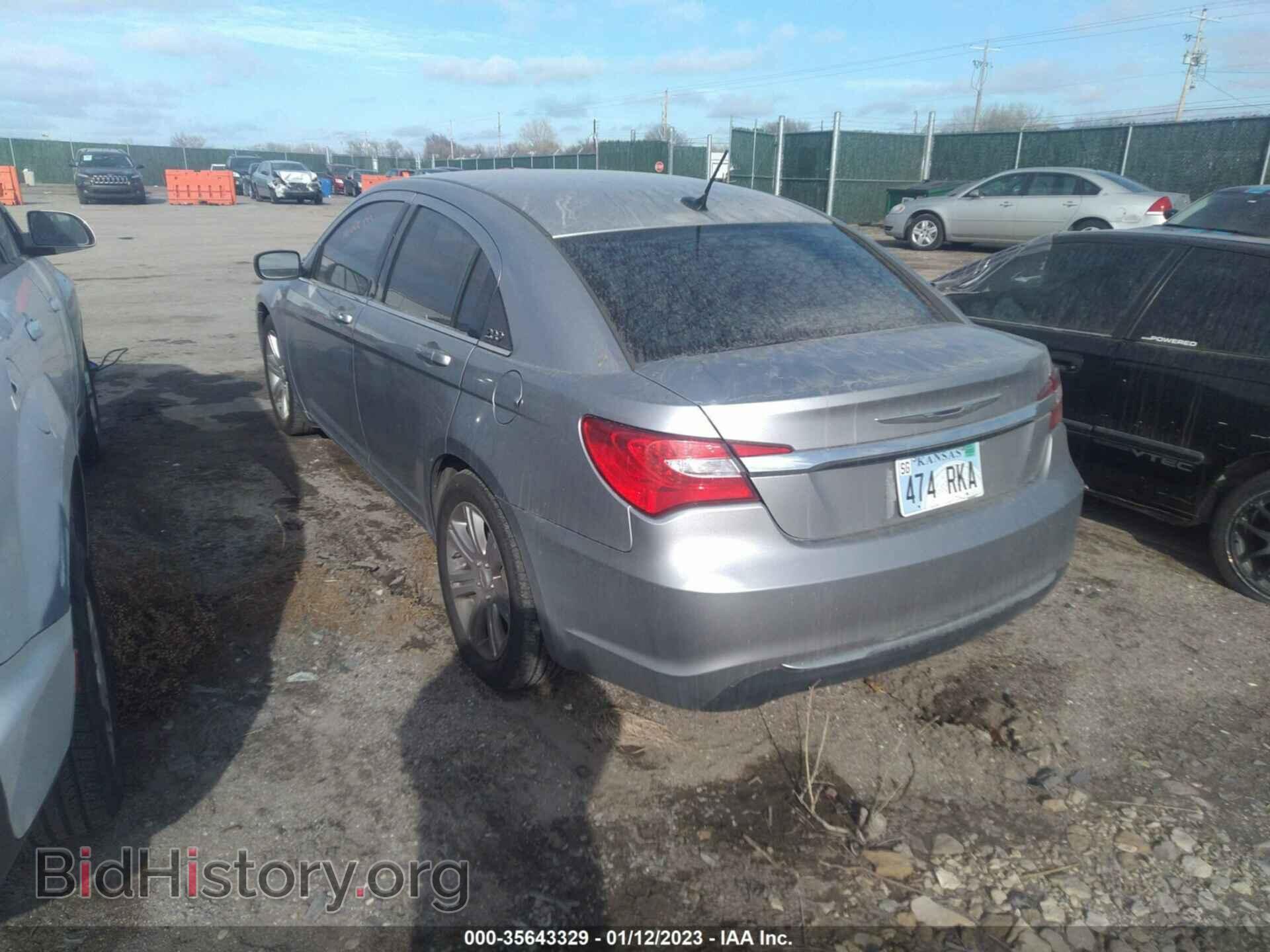 2013 CHRYSLER 200 - VIN: 1C3CCBAB4DN698397 - Фото 3