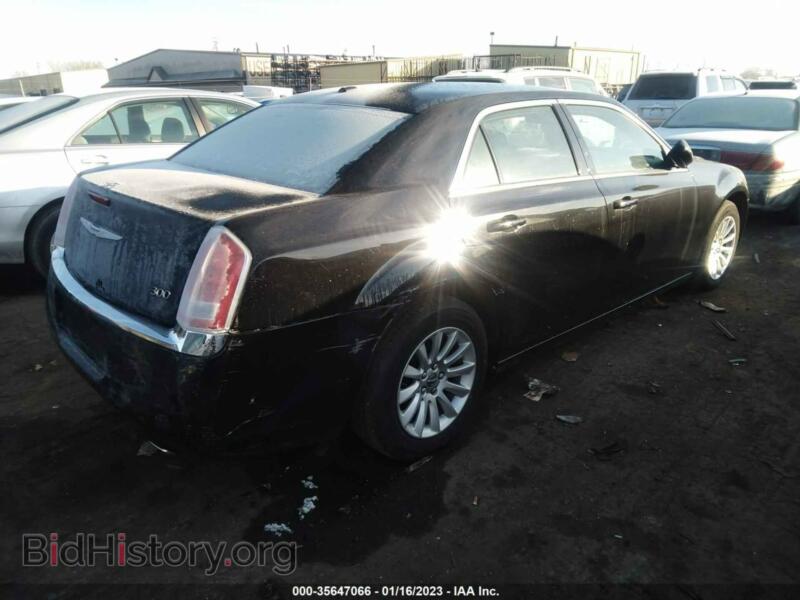 2014 Chrysler 300 (VIN 2C3CCAAG9EH157295) — photo 4 of 11