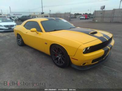 2017 Dodge CHALLENGER SRT 392, желтый — VIN 2C3CDZDJ5HH669224, IAAI