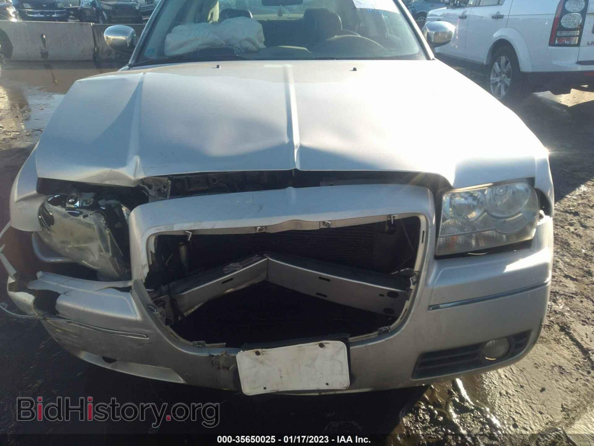 2010 CHRYSLER 300 - VIN: 2C3CA5CV8AH212807 - Фото 6