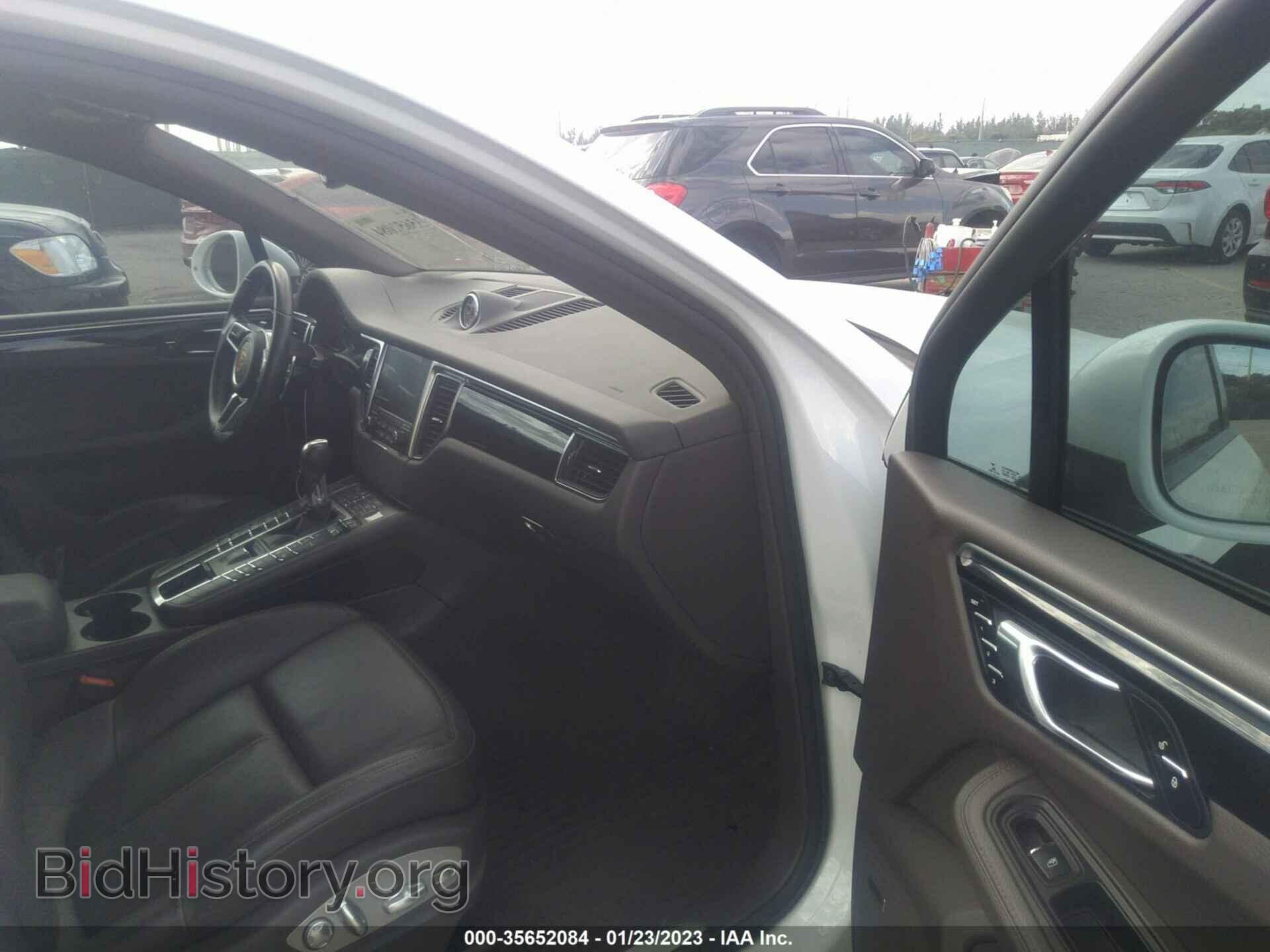 2017 PORSCHE MACAN - VIN: WP1AA2A54HLB02076 - Photo 5