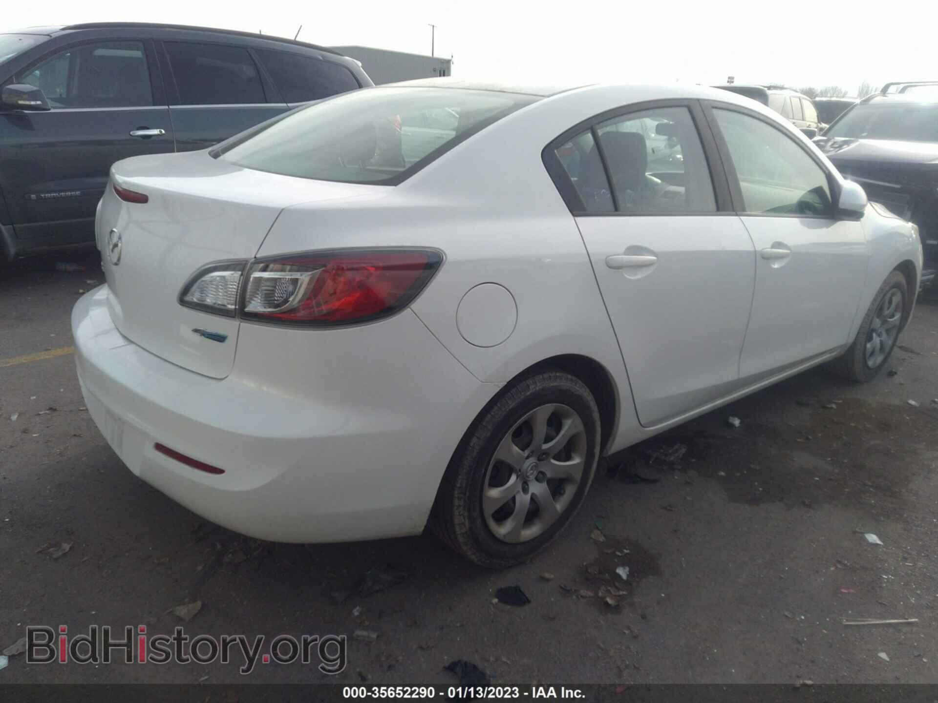 2013 MAZDA MAZDA3 - VIN: JM1BL1U89D1703019 - Фото 4