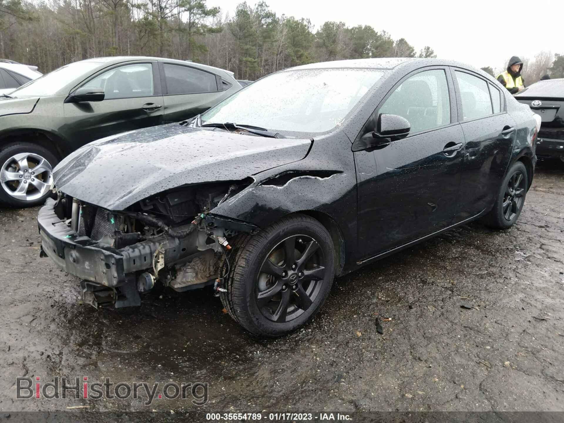 2011 MAZDA MAZDA3 - VIN: JM1BL1VF8B1365719 - Фото 2