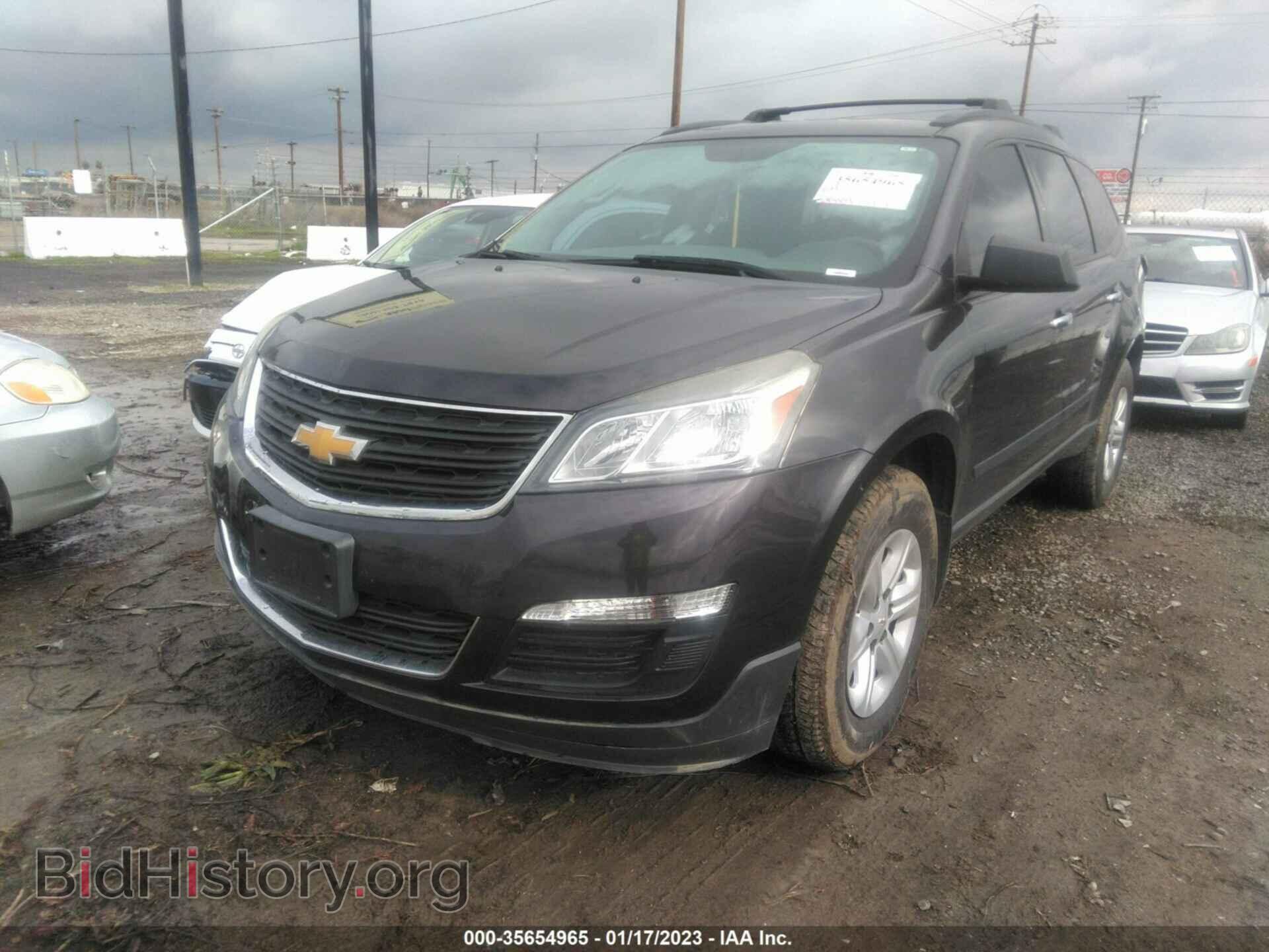 2017 CHEVROLET TRAVERSE - VIN: 1GNKRFED3HJ306376 - Фото 2