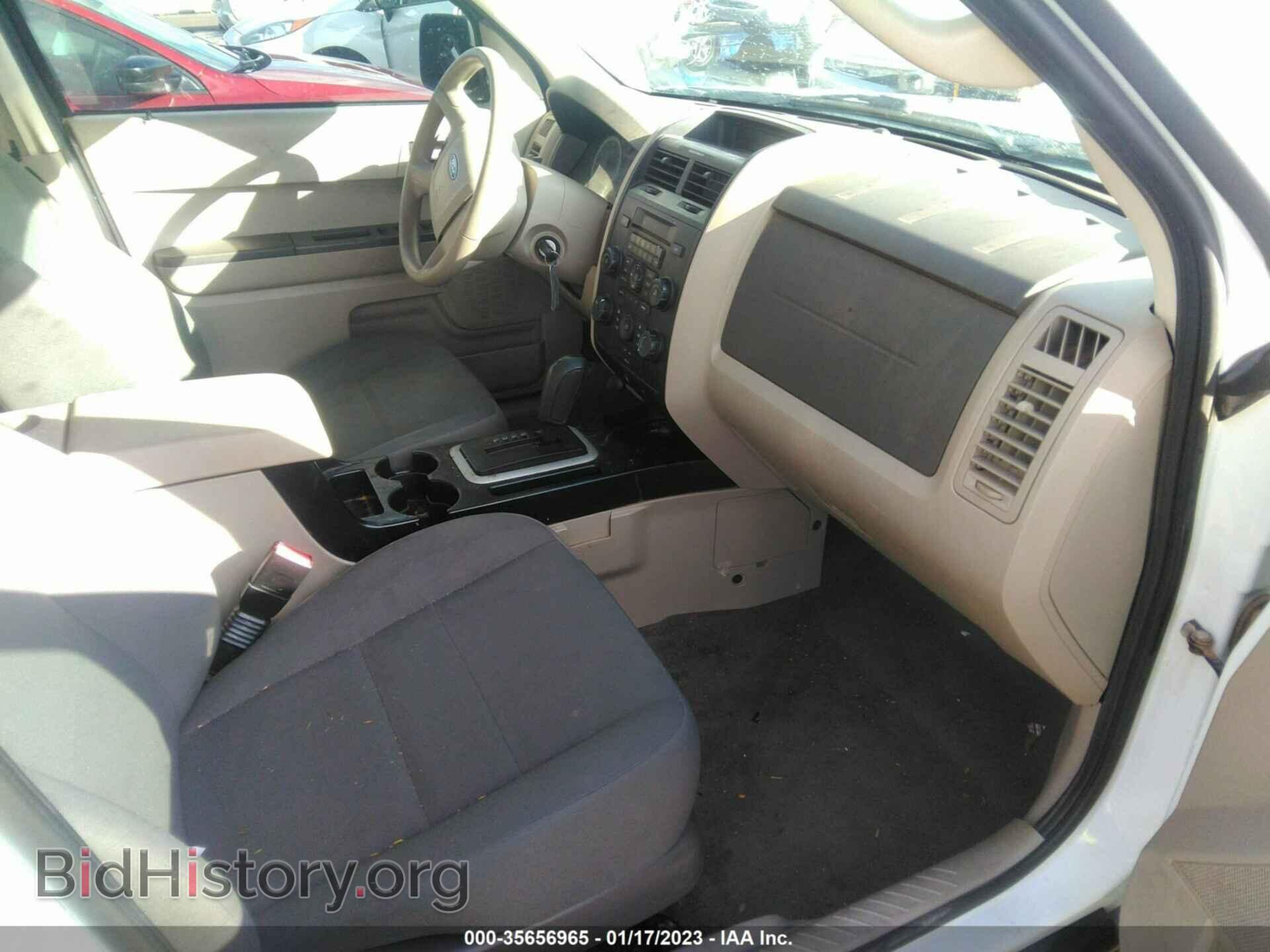 2010 FORD ESCAPE - VIN: 1FMCU0C77AKD46896 - Фото 5
