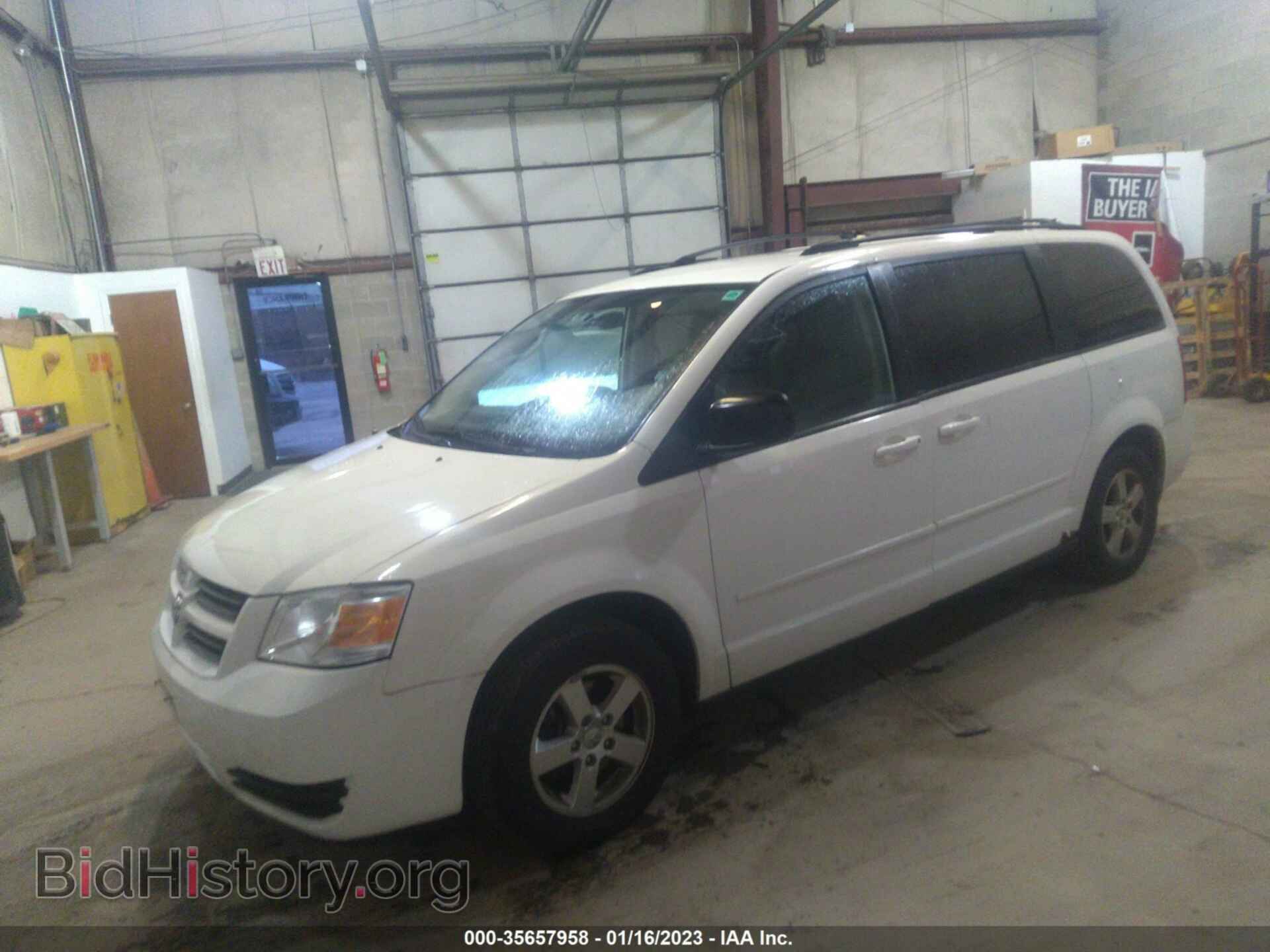 2010 DODGE GRAND CARAVAN - VIN: 2D4RN3D14AR349699 - Фото 2