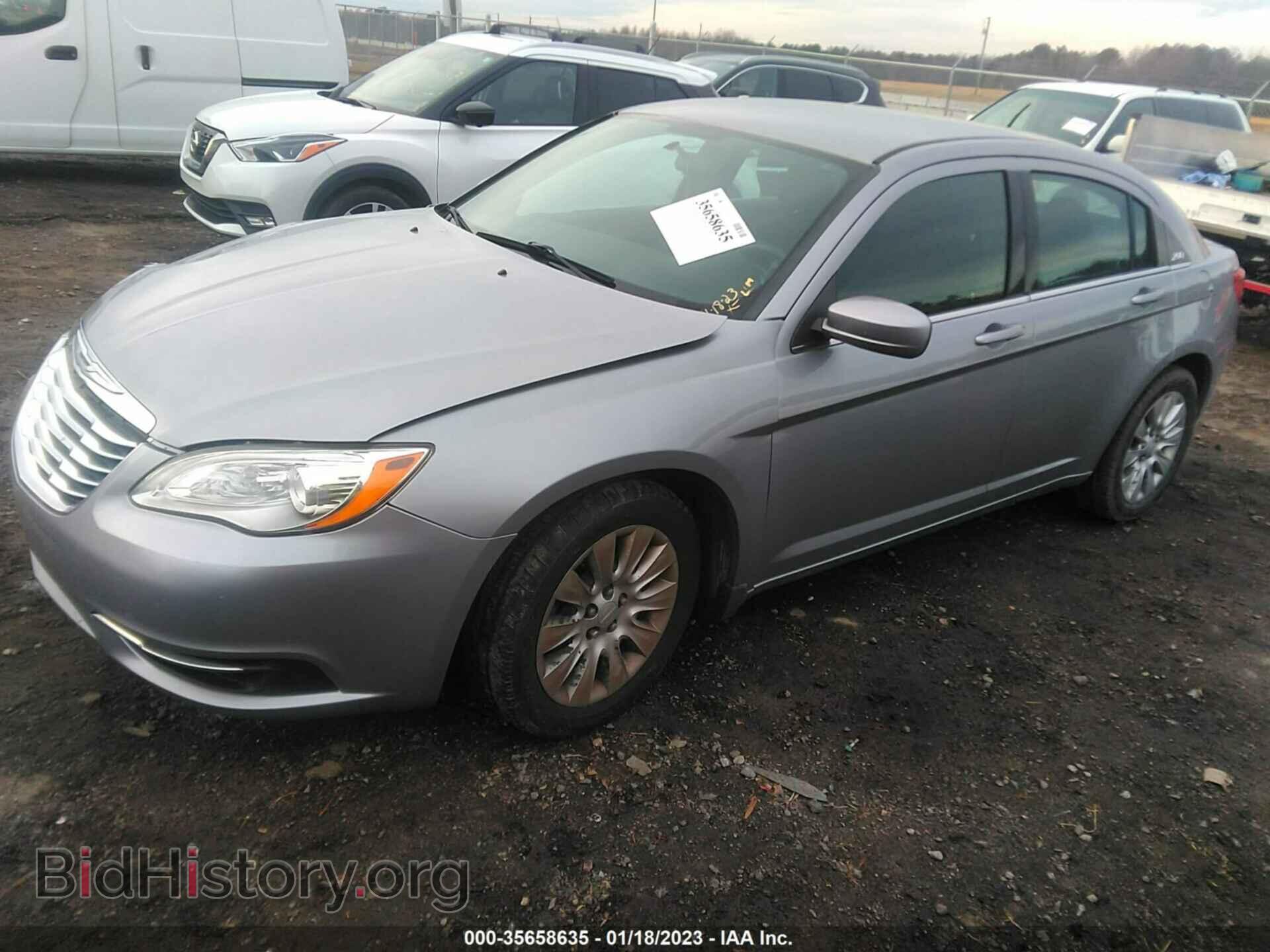 2014 CHRYSLER 200 - VIN: 1C3CCBAB5EN123811 - Photo 2