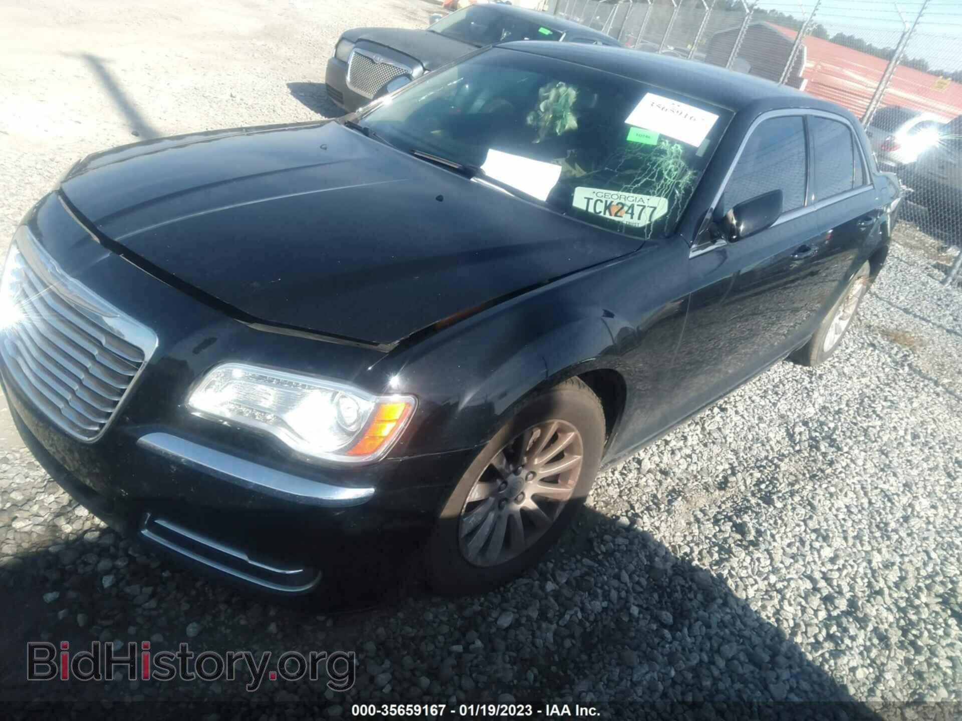 2014 CHRYSLER 300 - VIN: 2C3CCAAG8EH264807 - Фото 2