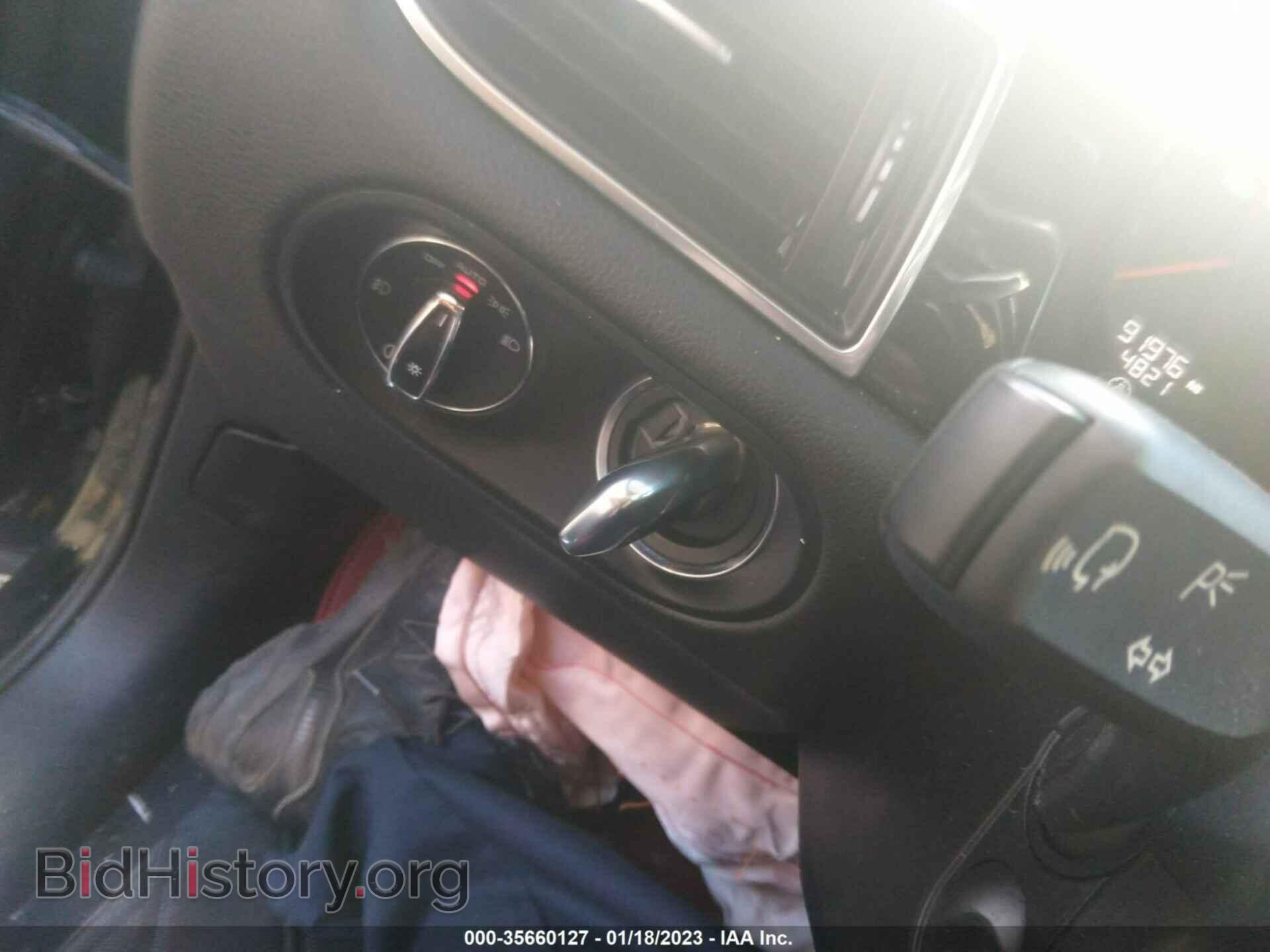 2017 PORSCHE MACAN - VIN: WP1AB2A52HLB14871 - Photo 11