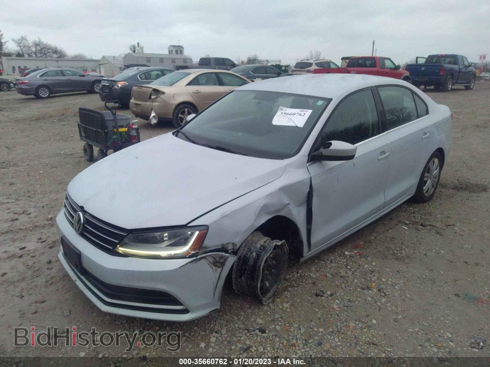 2017 VOLKSWAGEN JETTA - VIN: 3VW2B7AJ2HM389300 - Фото 2