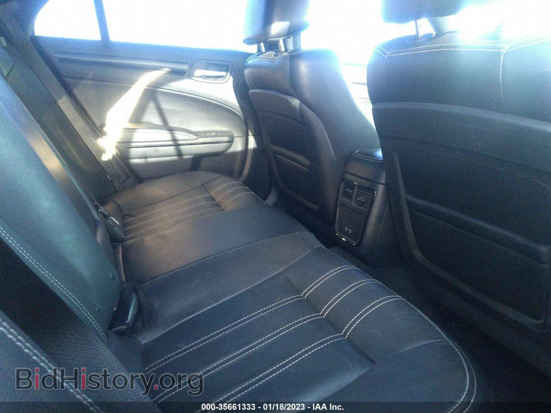 2015 CHRYSLER 300 - VIN: 2C3CCABG5FH842717 - Фото 8