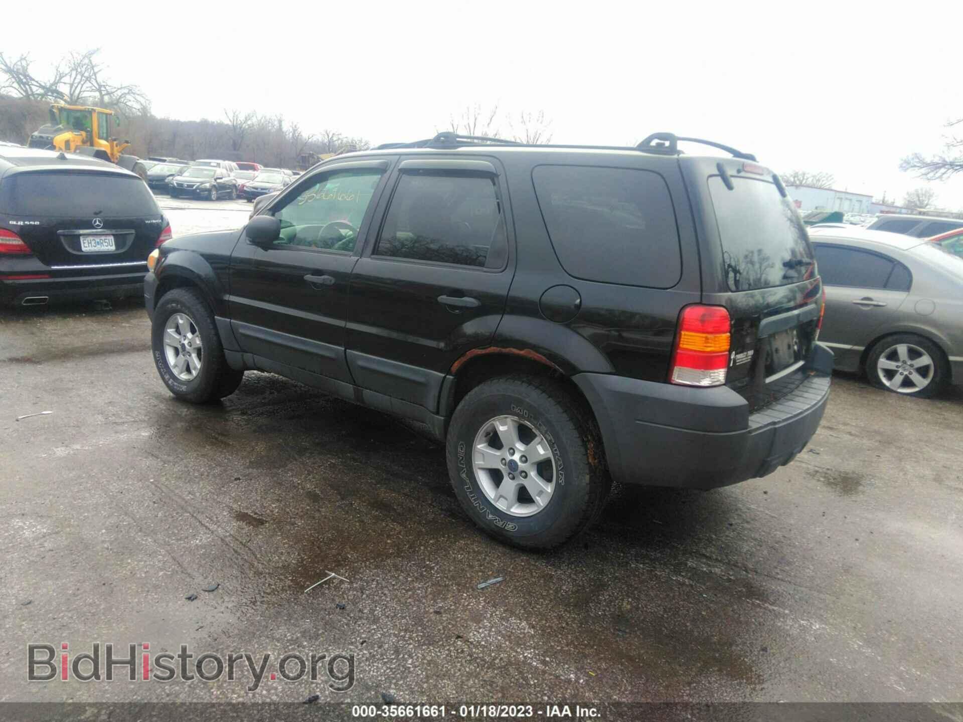 2007 FORD ESCAPE - VIN: 1FMCU93157KC06273 - Фото 3