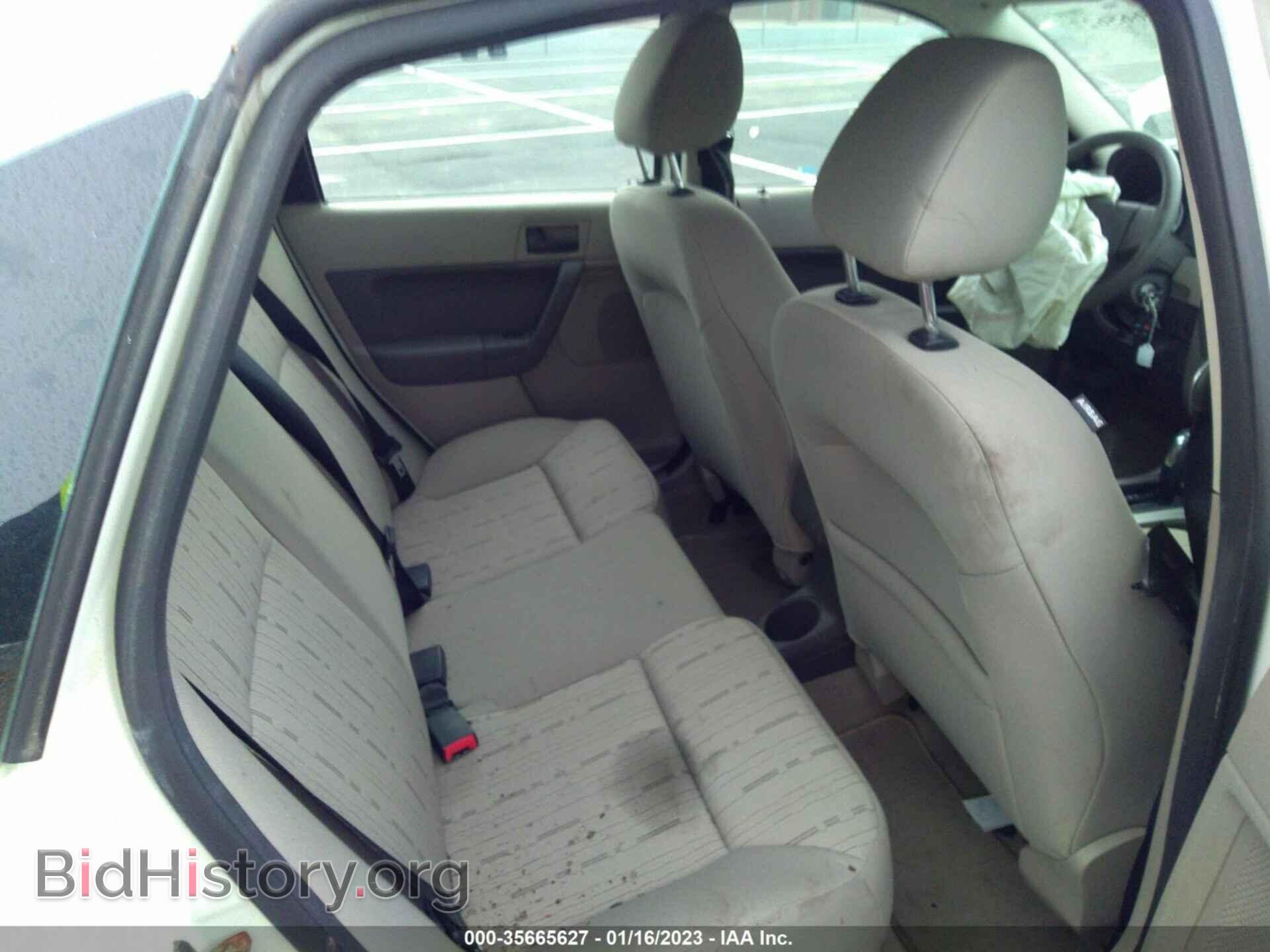 2010 FORD FOCUS - VIN: 1FAHP3FN1AW151856 - Фото 8