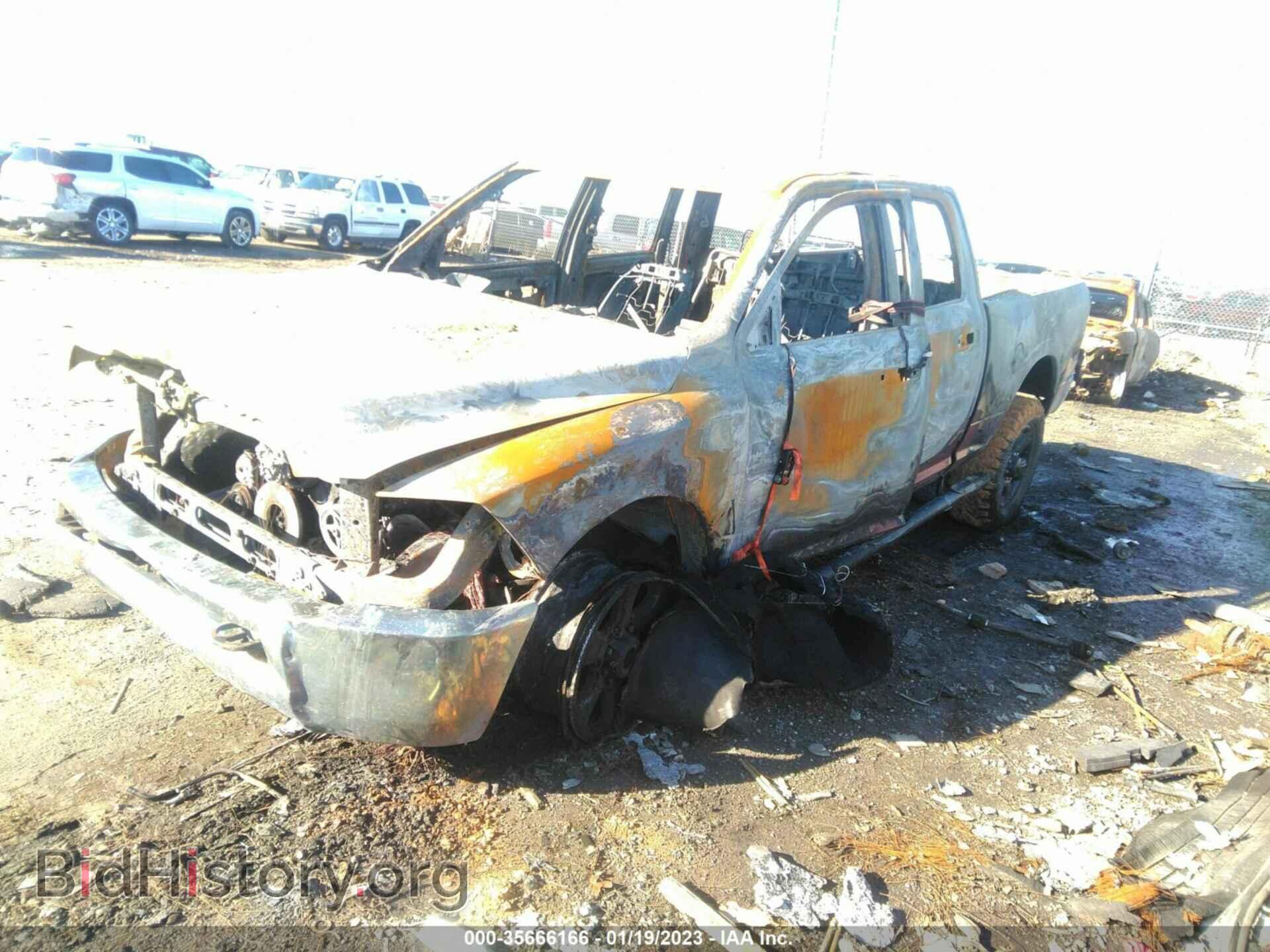 2015 RAM 2500 - VIN: 3C6UR5CL3FG685939 - Фото 2