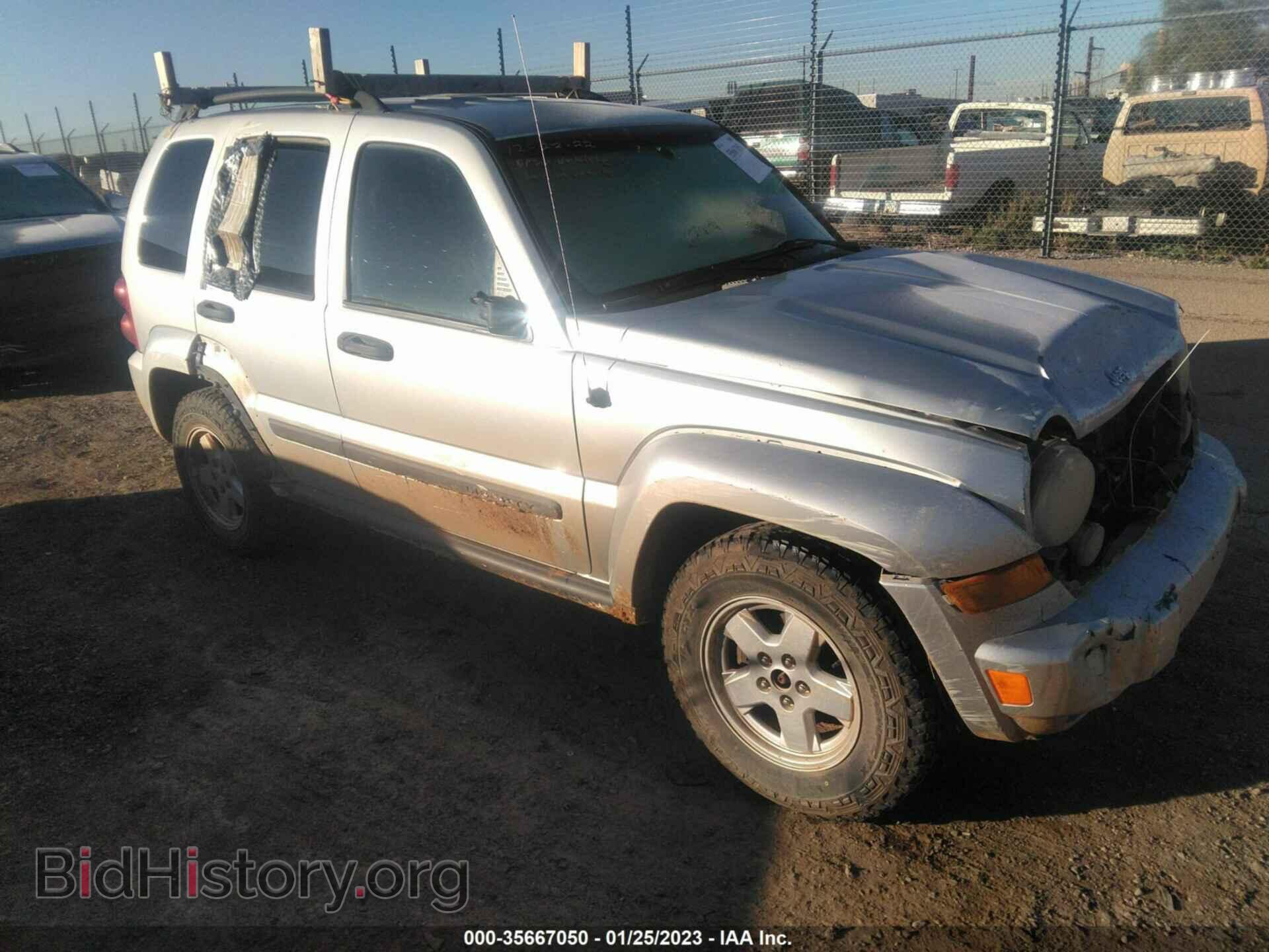 Photo 1J4GL48K17W701571 - JEEP LIBERTY 2007
