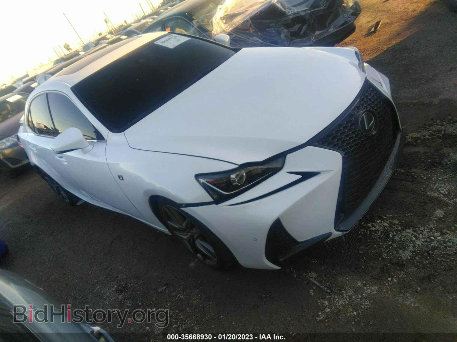 Photo JTHBA1D2XJ5078750 - LEXUS IS 2018