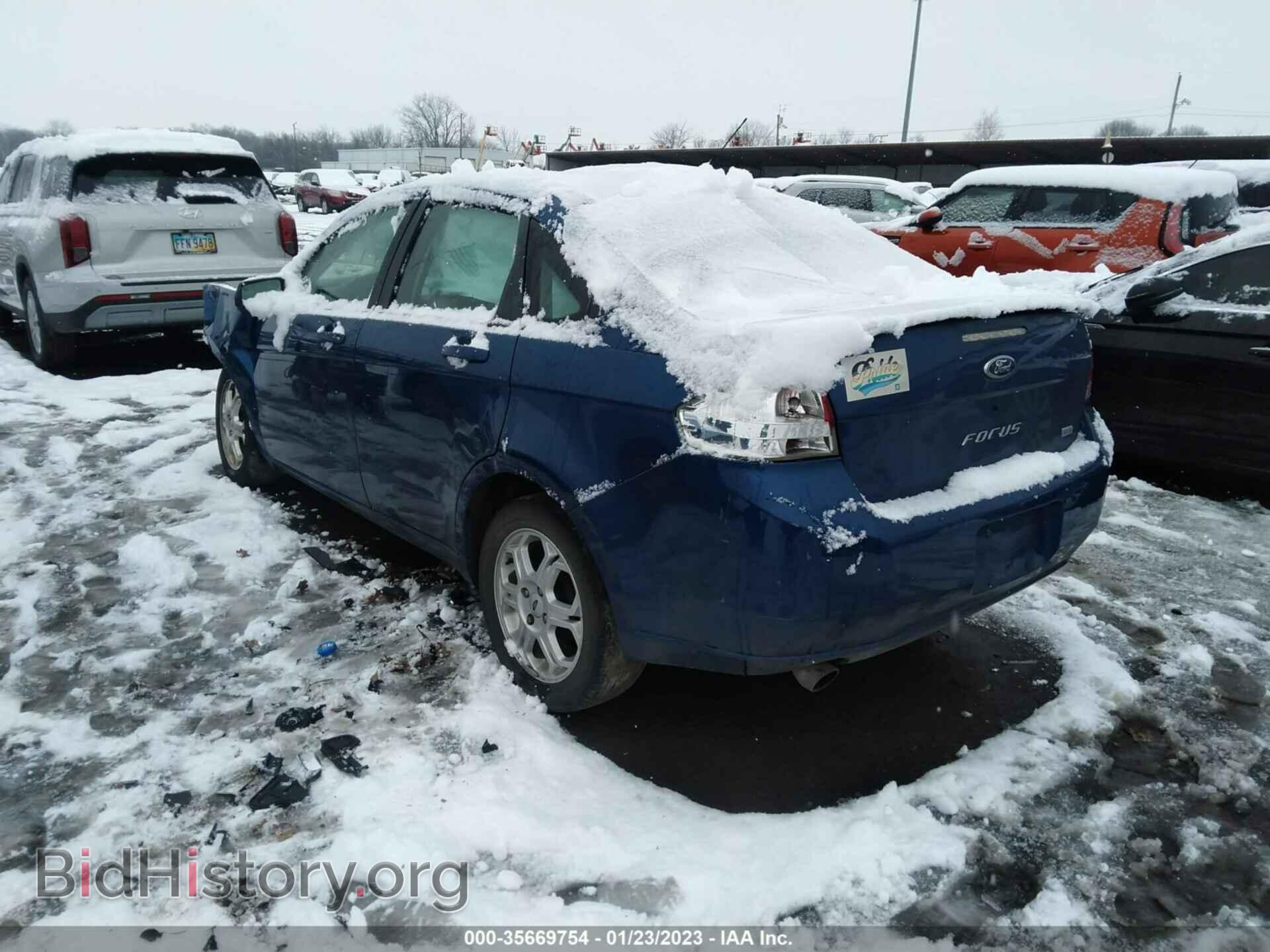 2009 FORD FOCUS - VIN: 1FAHP36N49W209082 - Фото 3