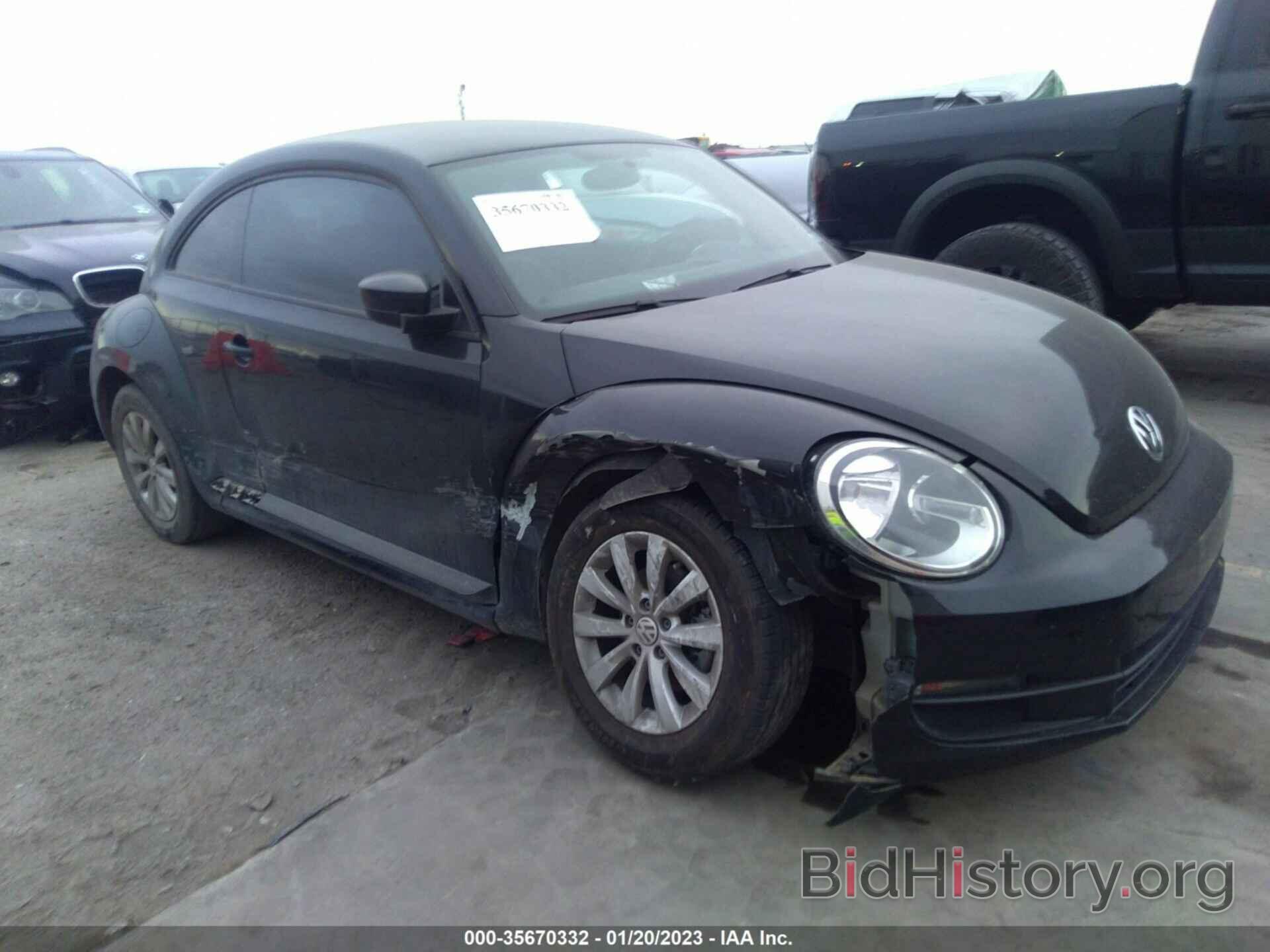 Photo 3VWF17AT9FM615500 - VOLKSWAGEN BEETLE COUPE 2015
