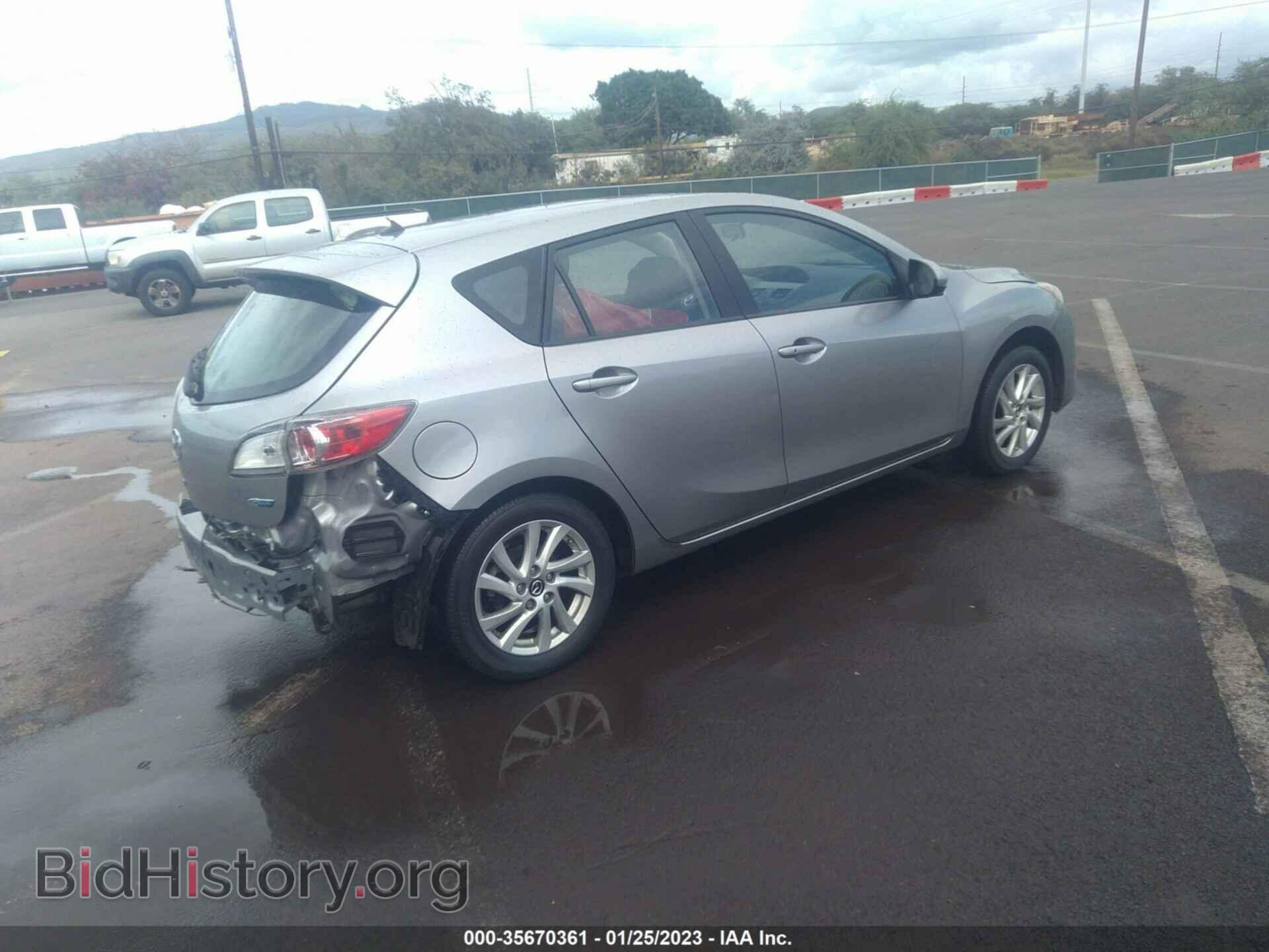 2013 MAZDA MAZDA3 - VIN: JM1BL1L79D1732884 - Фото 4