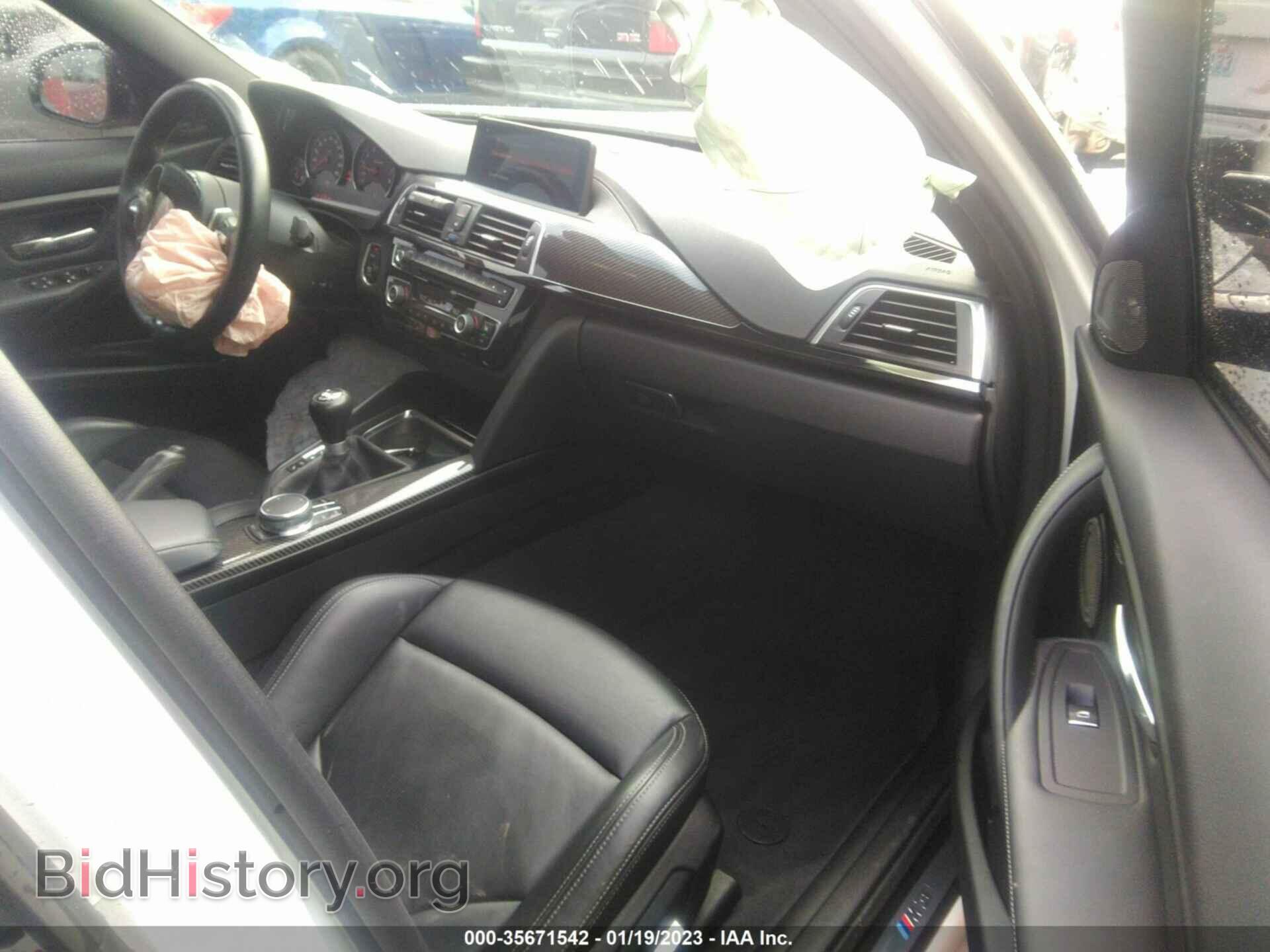 2018 BMW M3 - VIN: WBS8M9C56J5L00674 - Фото 5