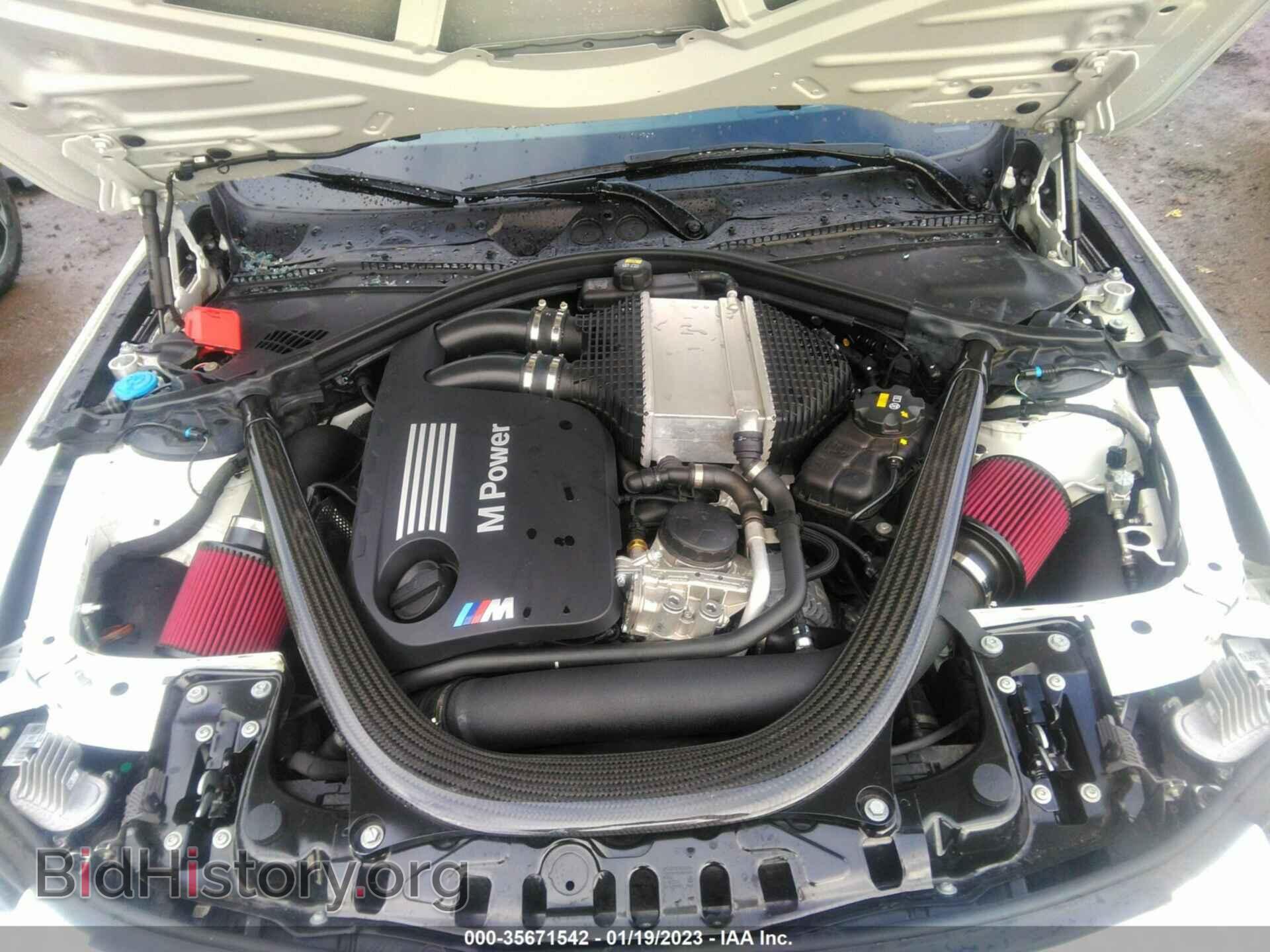 2018 BMW M3 - VIN: WBS8M9C56J5L00674 - Фото 10