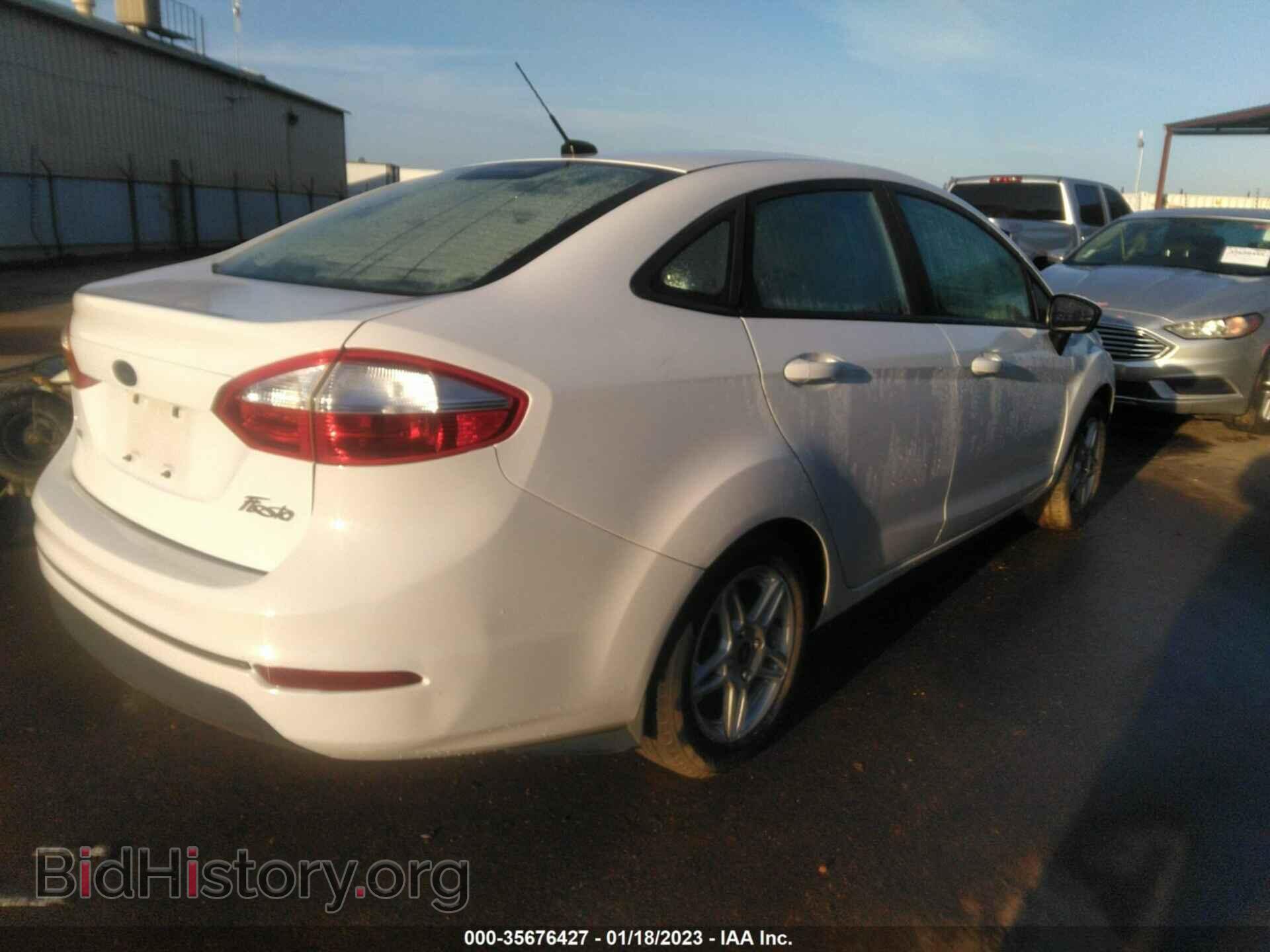 2017 FORD FIESTA - VIN: 3FADP4BJ1HM113450 - Фото 4