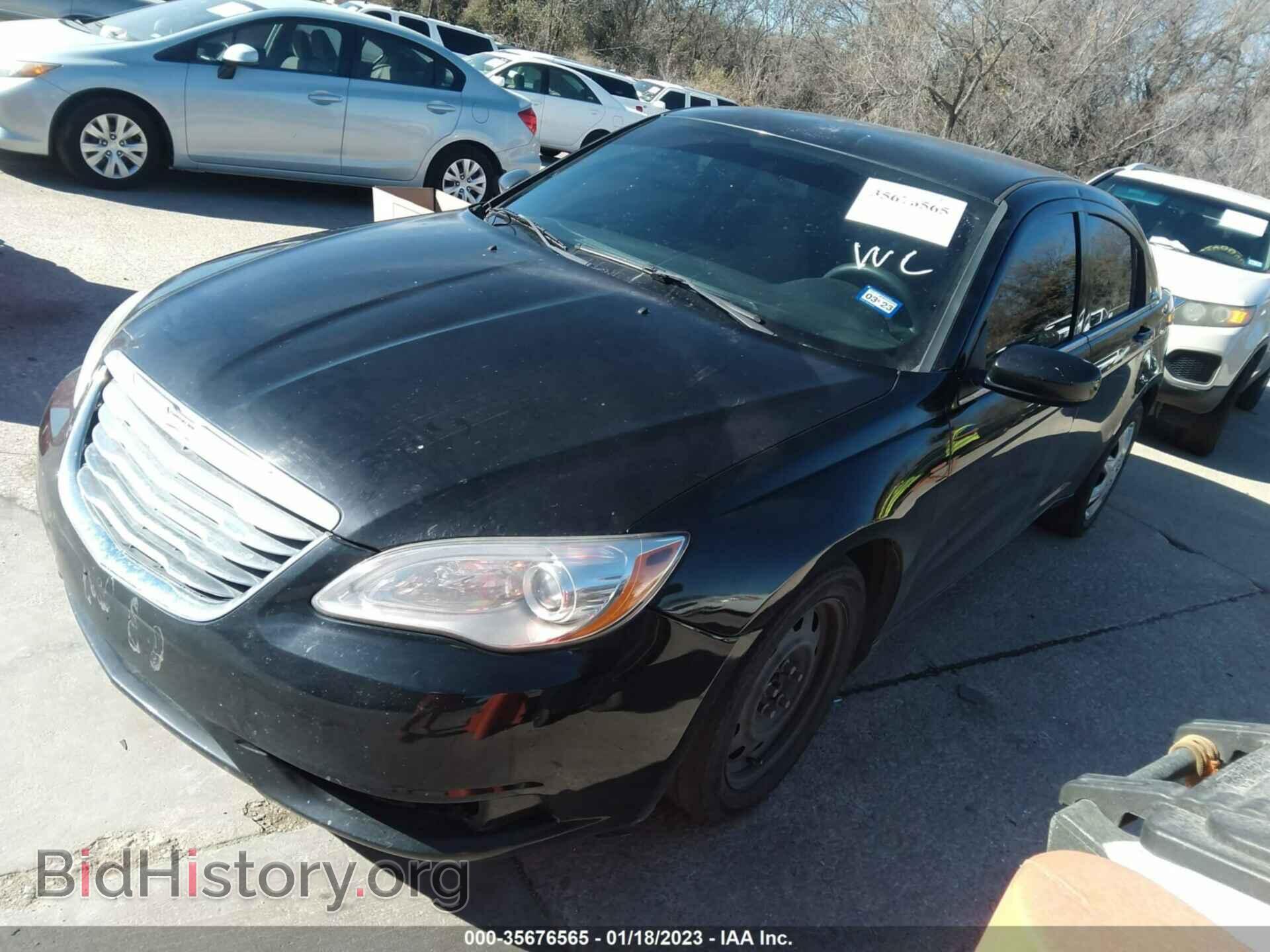 2013 CHRYSLER 200 - VIN: 1C3CCBAB8DN647209 - Photo 2