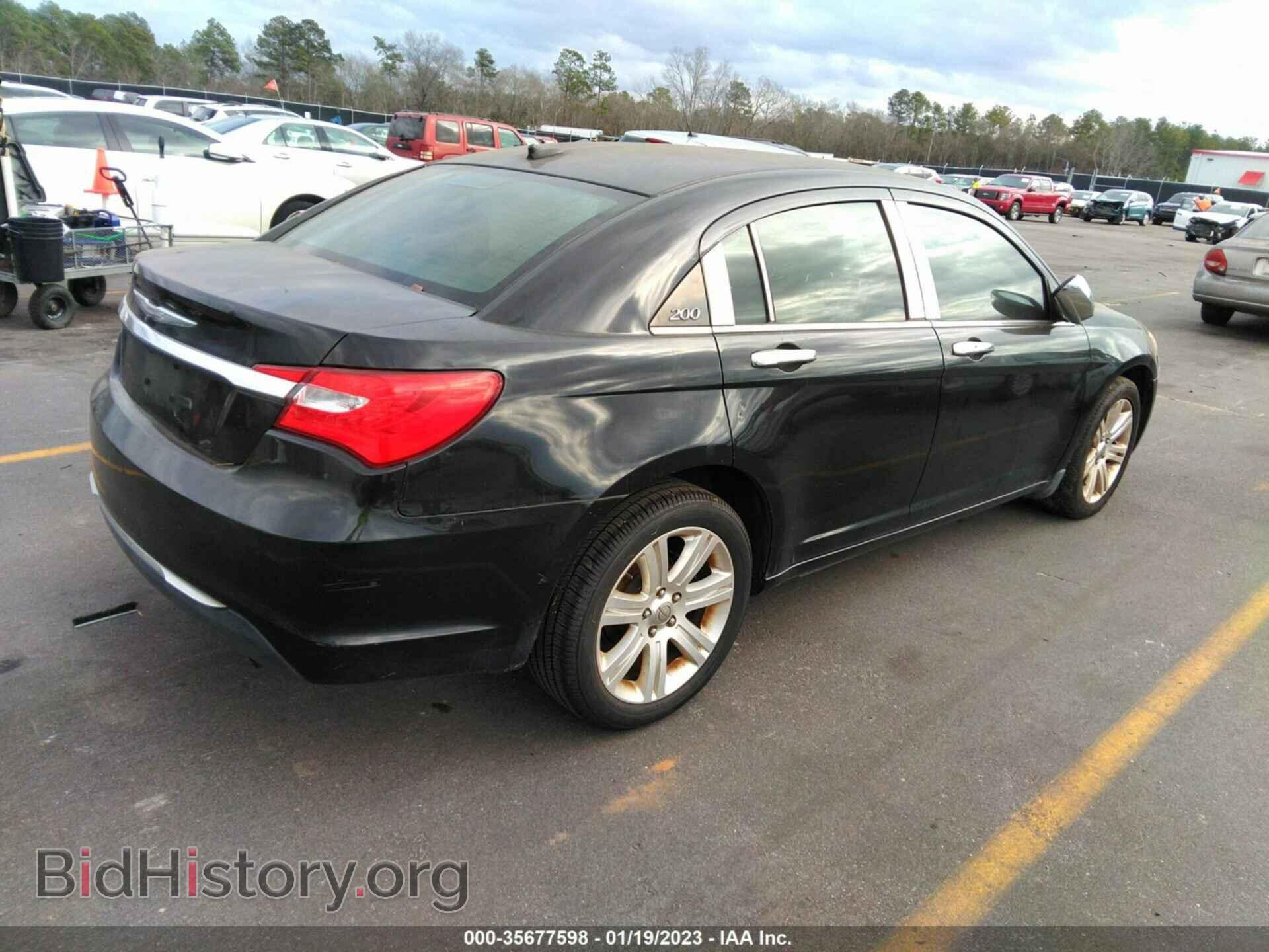 2013 CHRYSLER 200 - VIN: 1C3CCBBB3DN743392 - Фото 4
