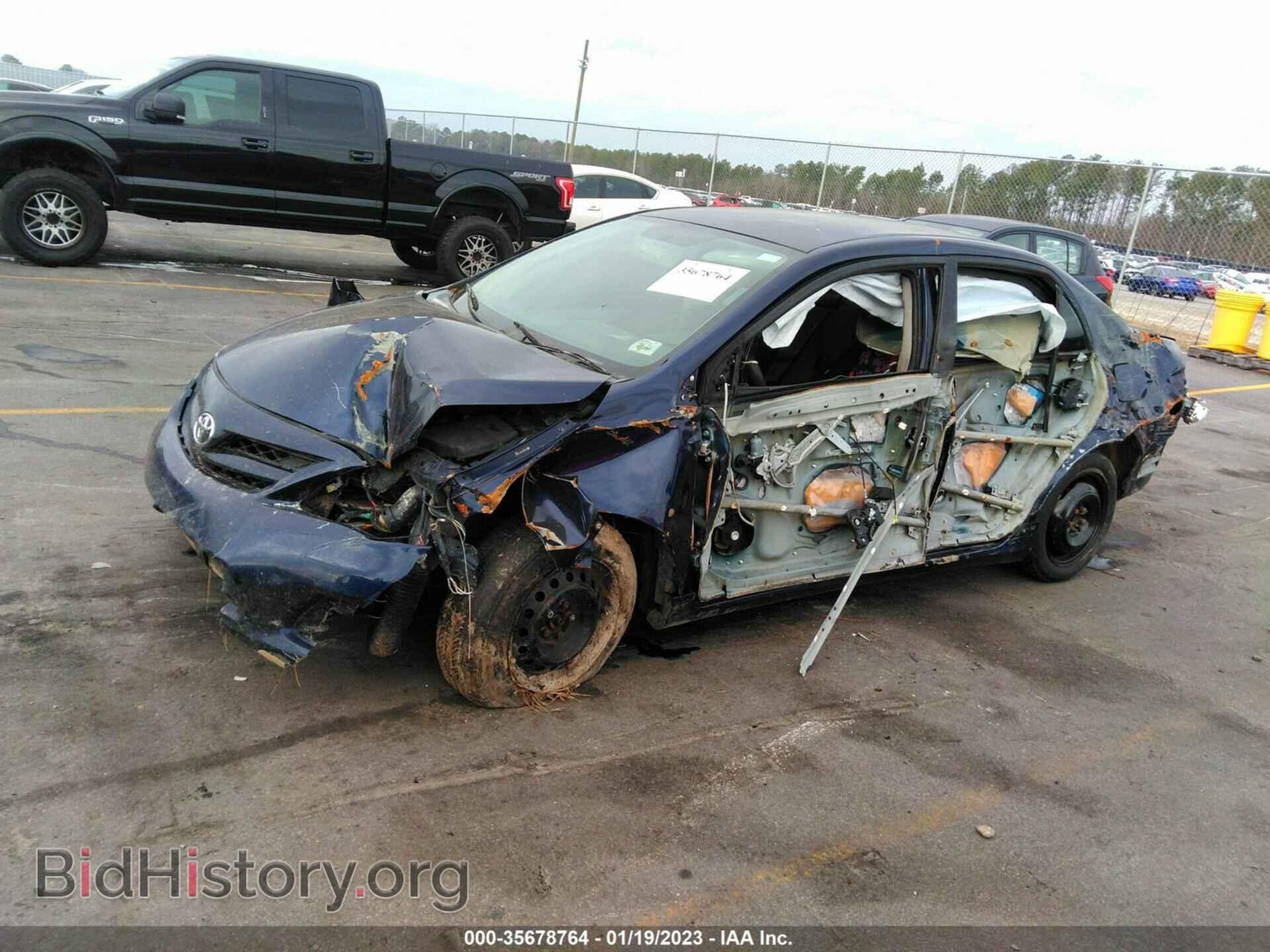 2011 TOYOTA COROLLA - VIN: 2T1BU4EE7BC734880 - Фото 2