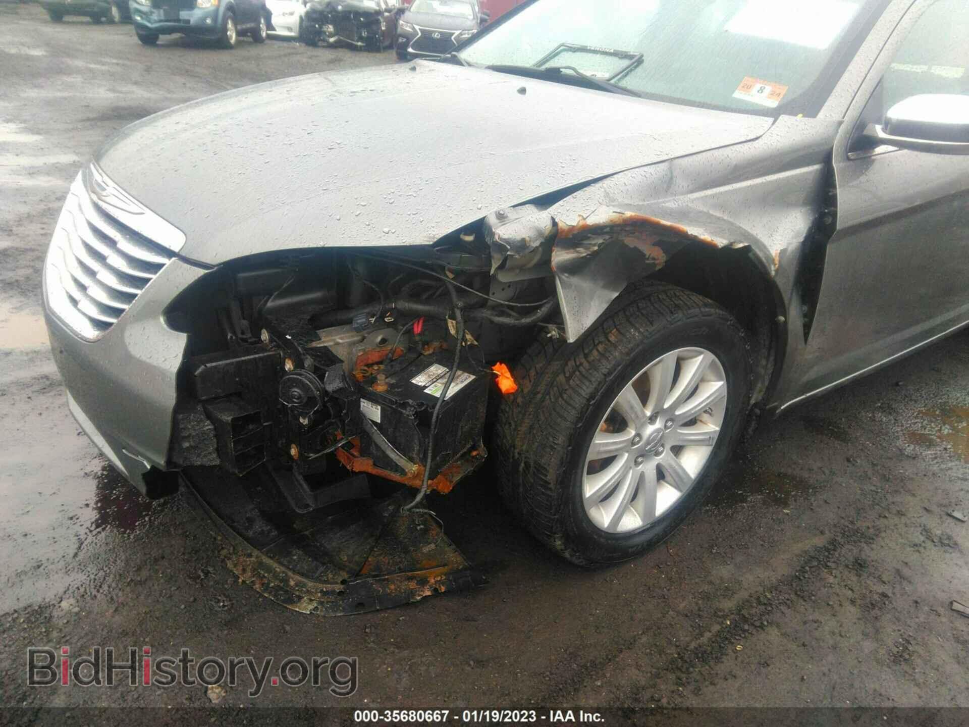 2013 CHRYSLER 200 - VIN: 1C3CCBCG6DN738259 - Фото 6