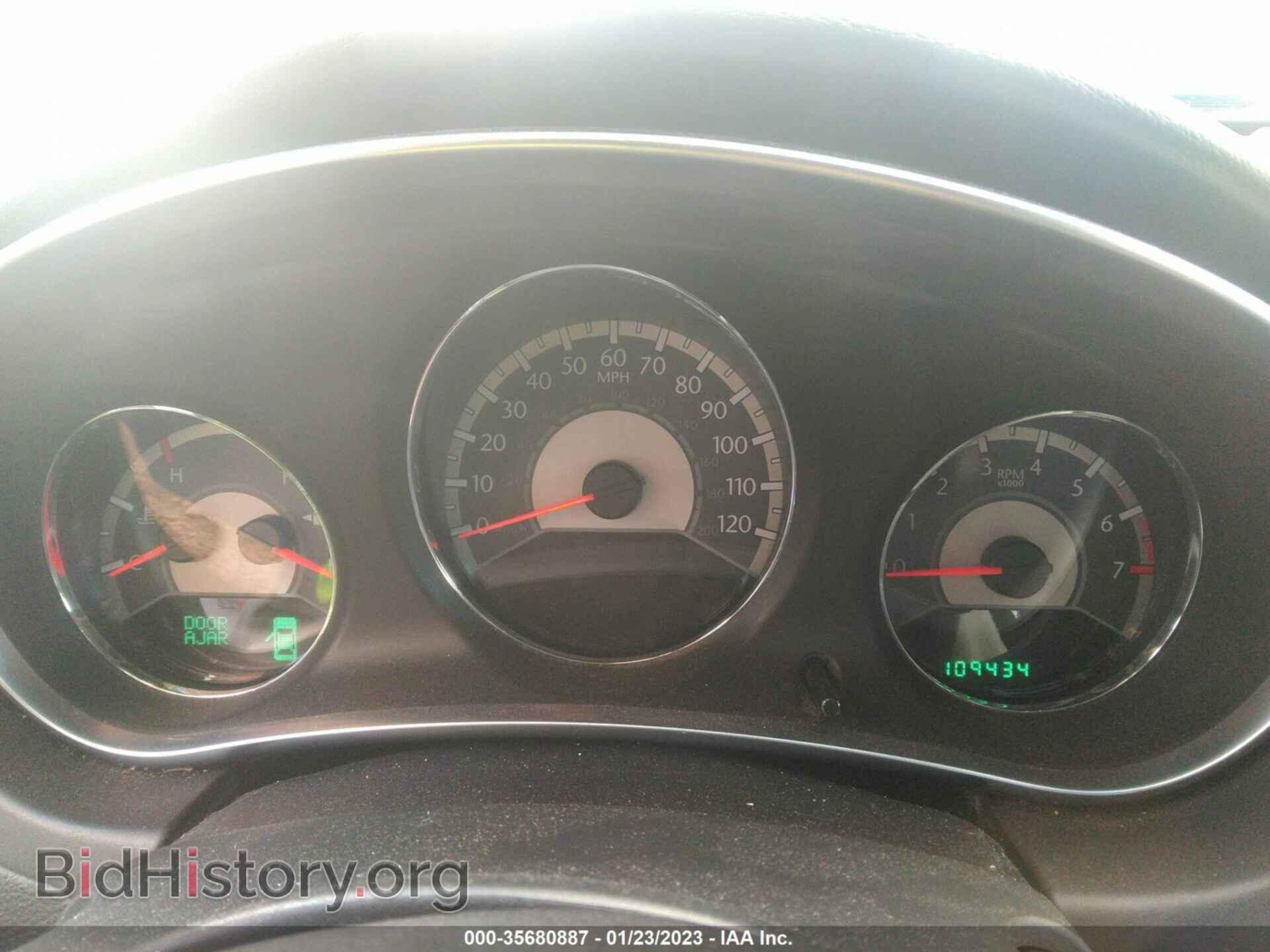 2011 CHRYSLER 200 - VIN: 1C3BC2FG2BN519478 - Фото 7