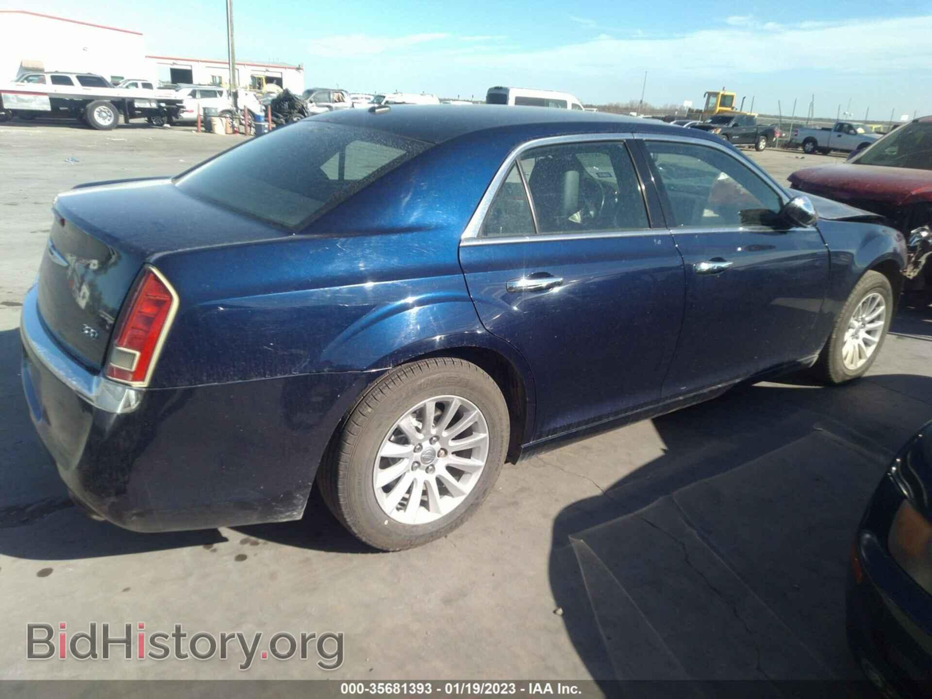 2013 CHRYSLER 300 - VIN: 2C3CCAAG3DH739102 - Фото 4