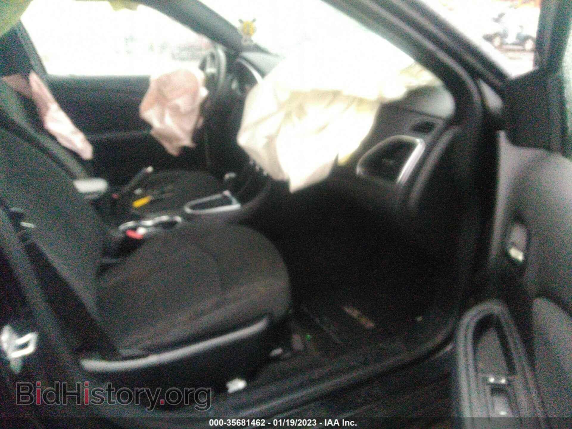 2011 CHRYSLER 200 - VIN: 1C3BC1FB2BN625217 - Фото 5